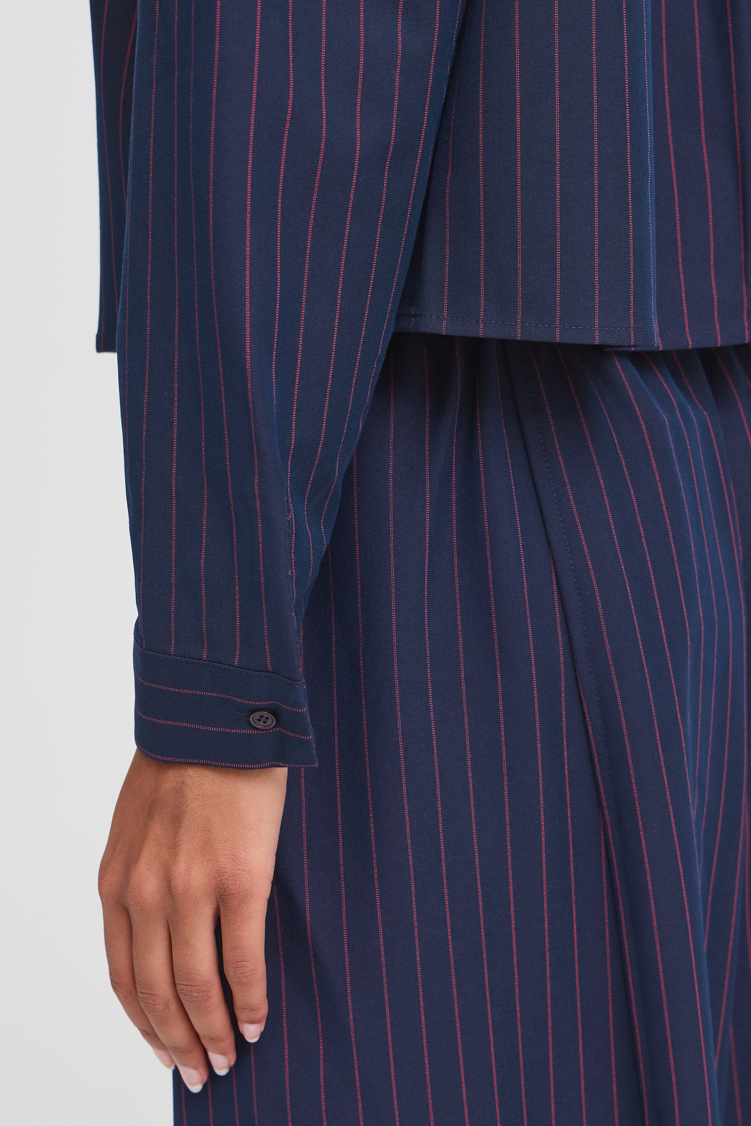 IXTRINE skjorta LOOKBOOK DETAIL 20123489-184048