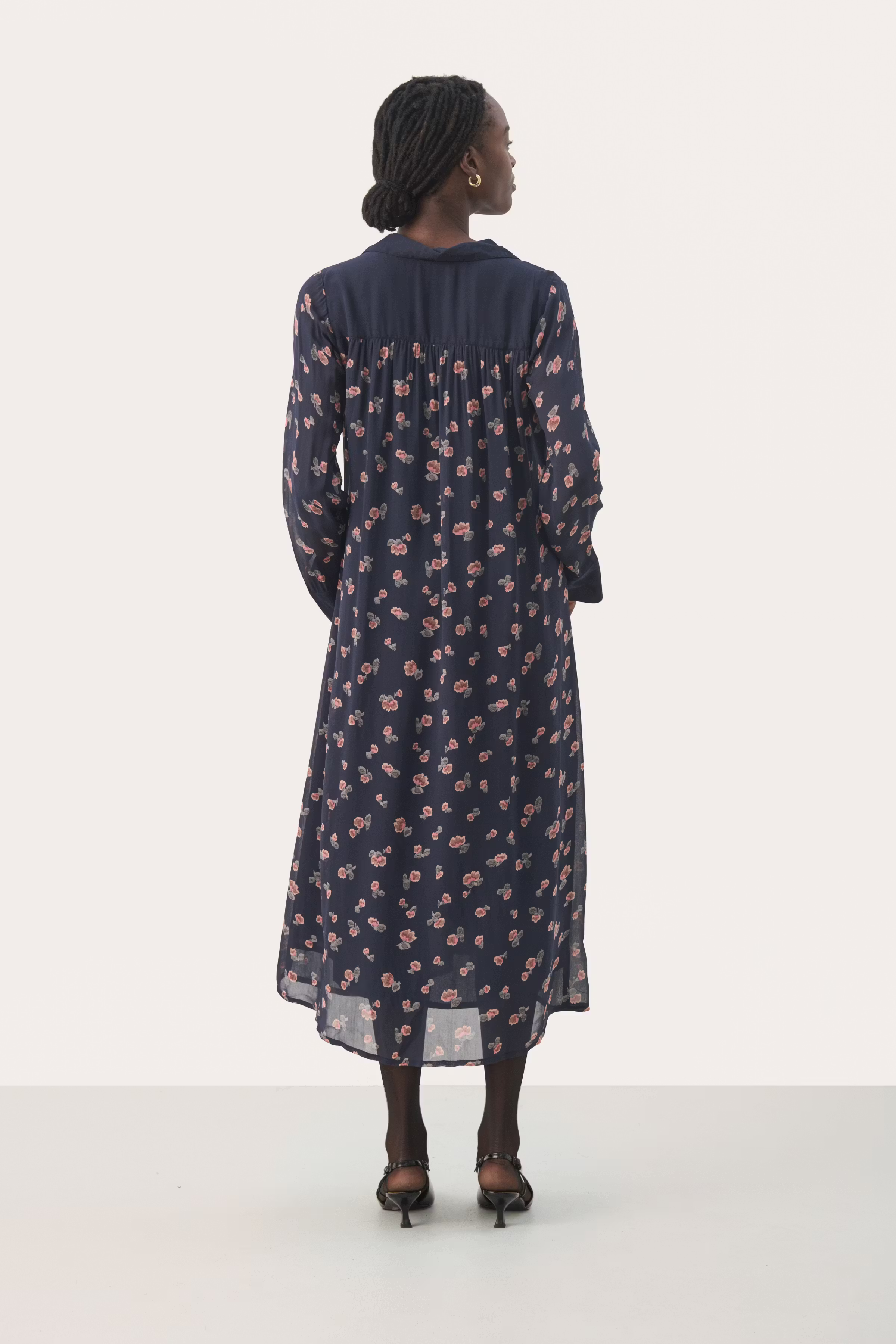 PriscilaPW Dress LOOKBOOK BACK 30309257-303409