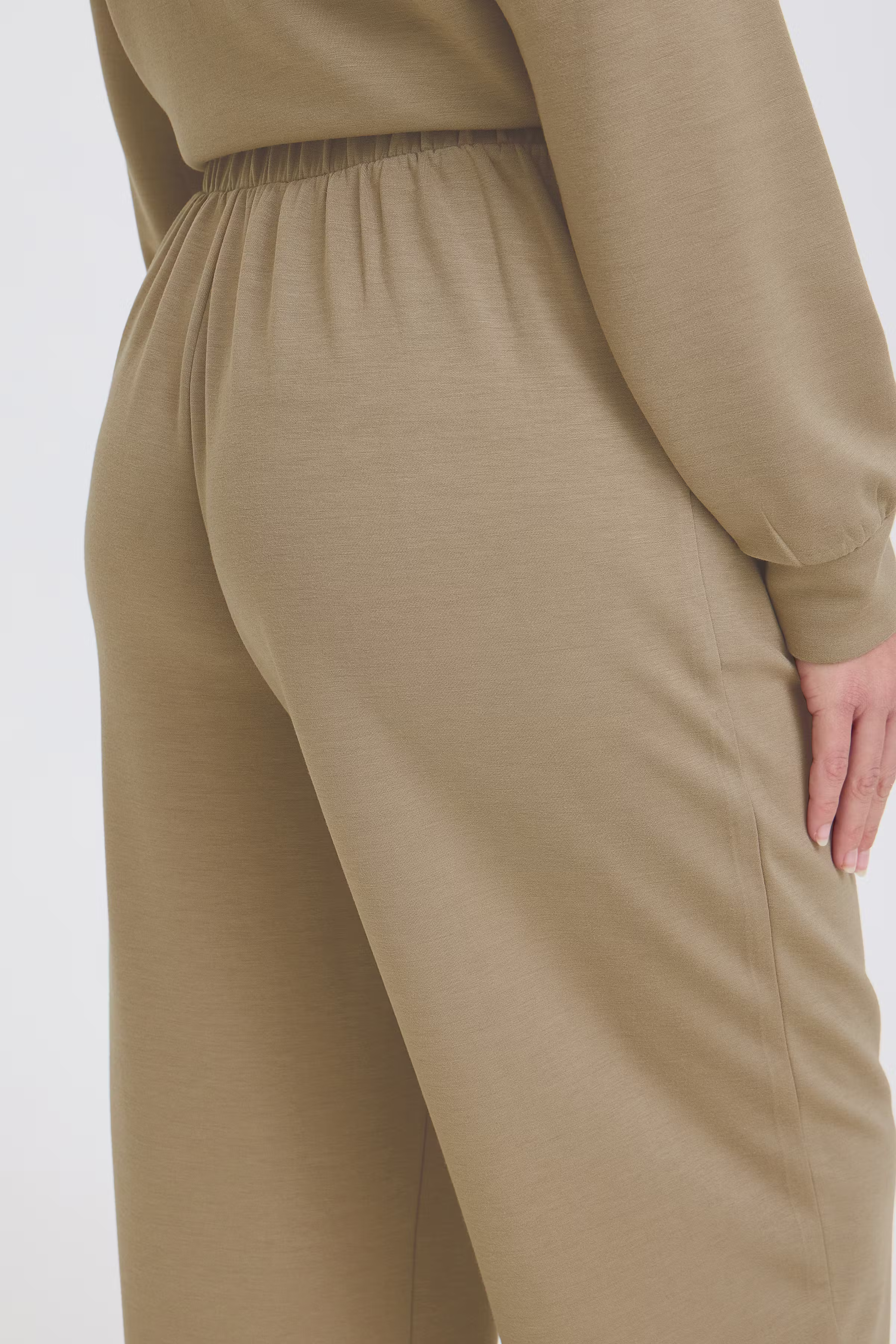 FRAURORA Broek LOOKBOOK DETAIL 20618034-170619