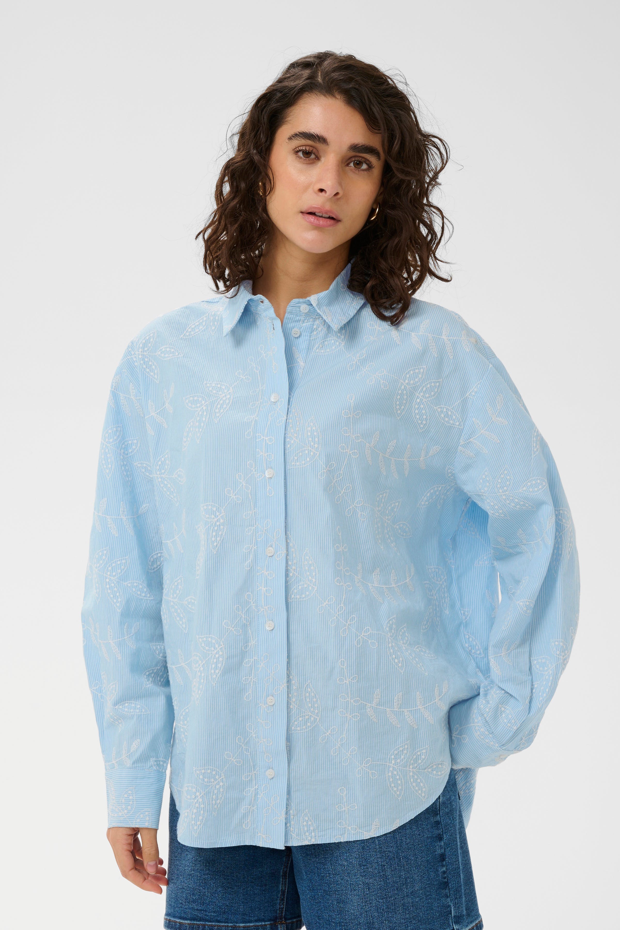 KAmarlee Skjorta LOOKBOOK FRONT 10511312-109007