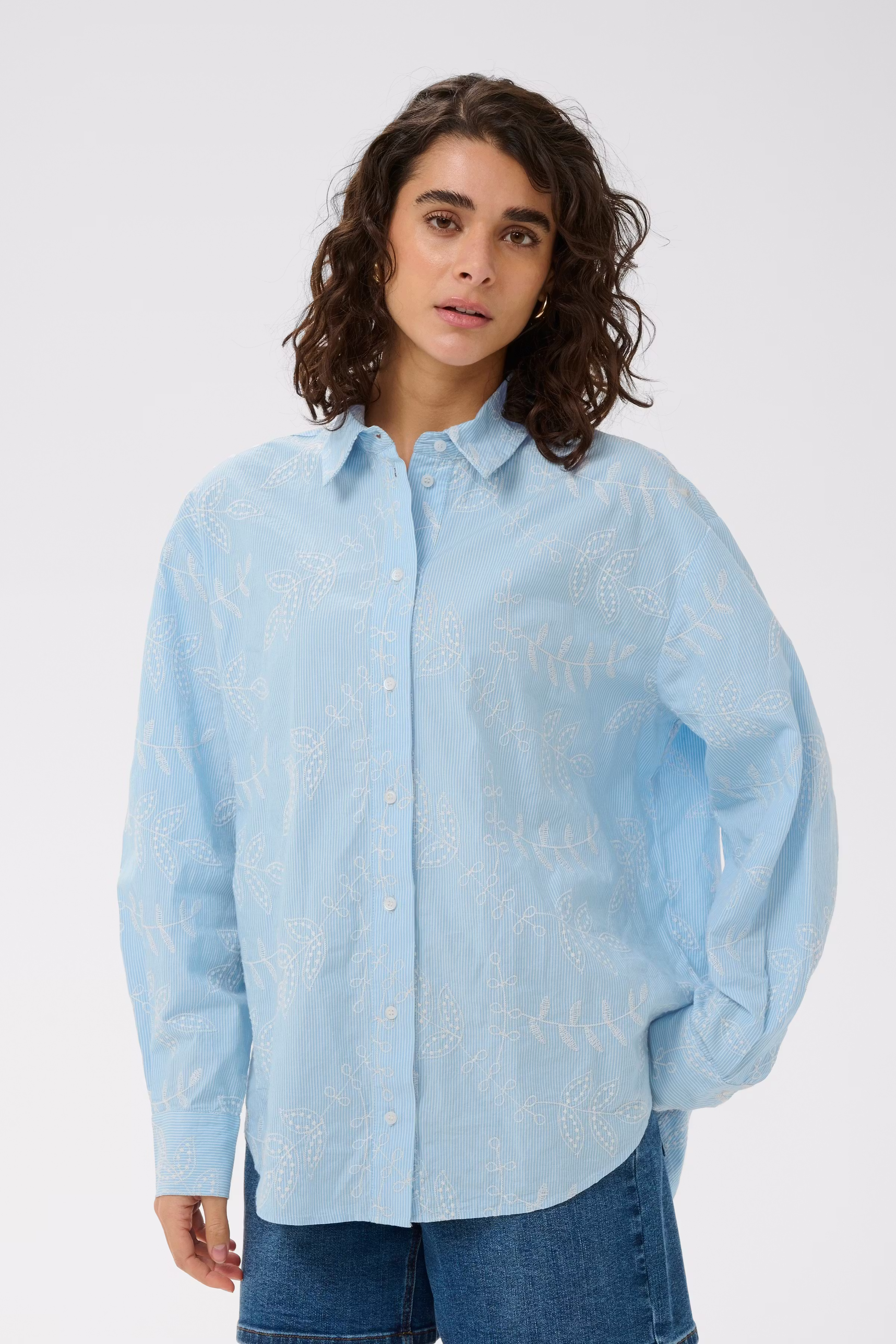 KAmarlee Skjorta LOOKBOOK FRONT 10511312-109007