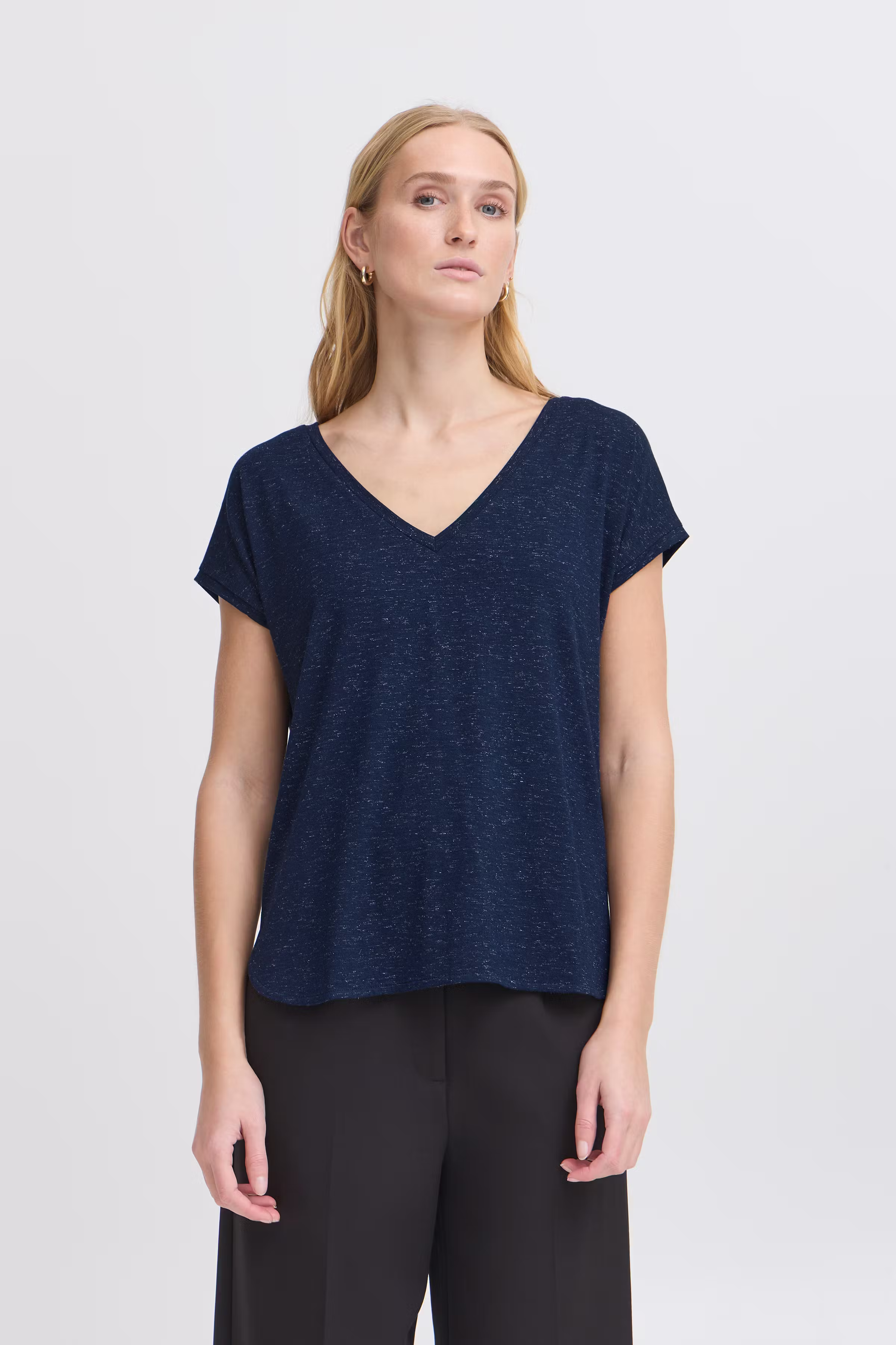 IHREBEL T-shirt LOOKBOOK FRONT 20121349-194010