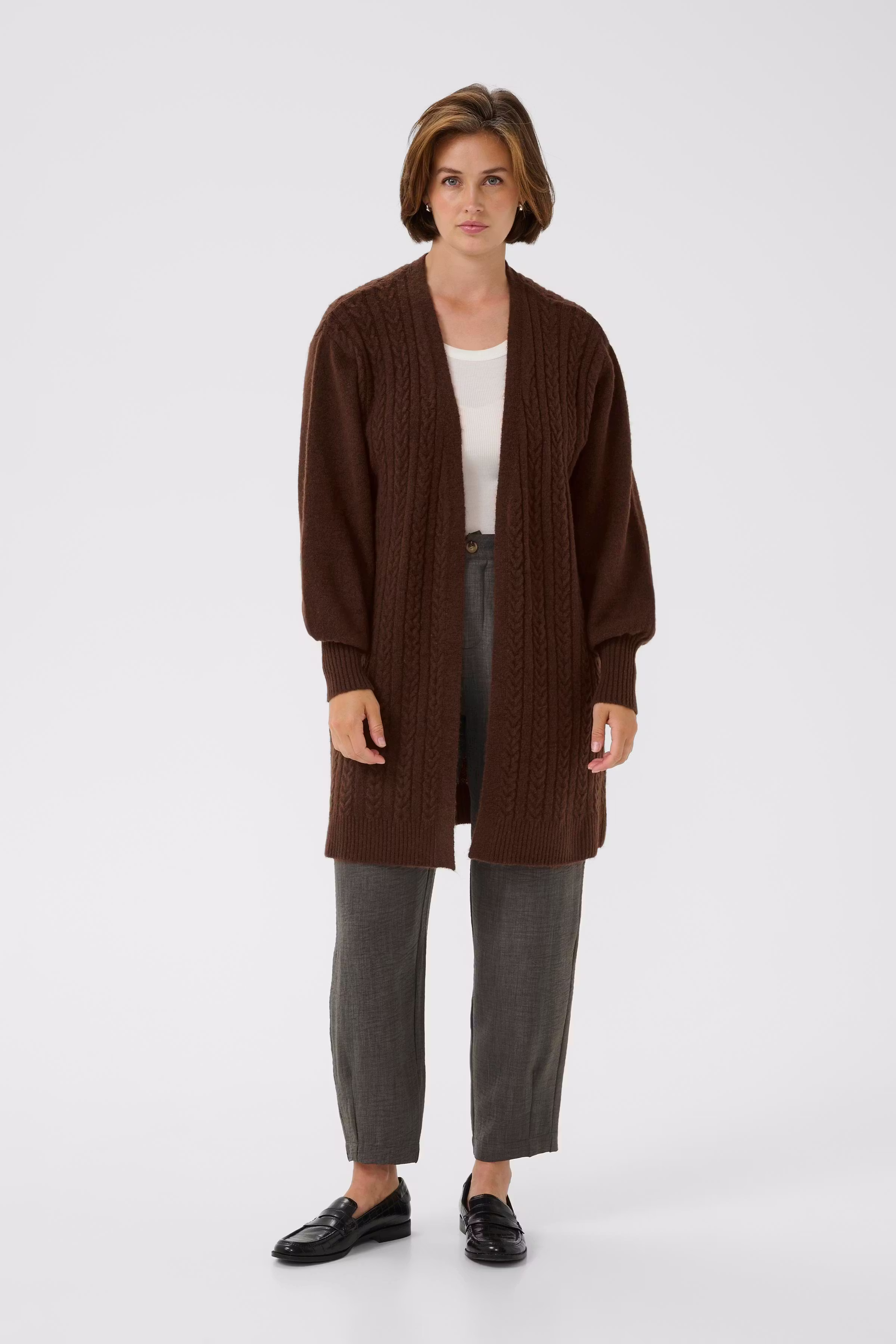 BPmadelyn Cardigan LOOKBOOK FRONT 40200070-1910161