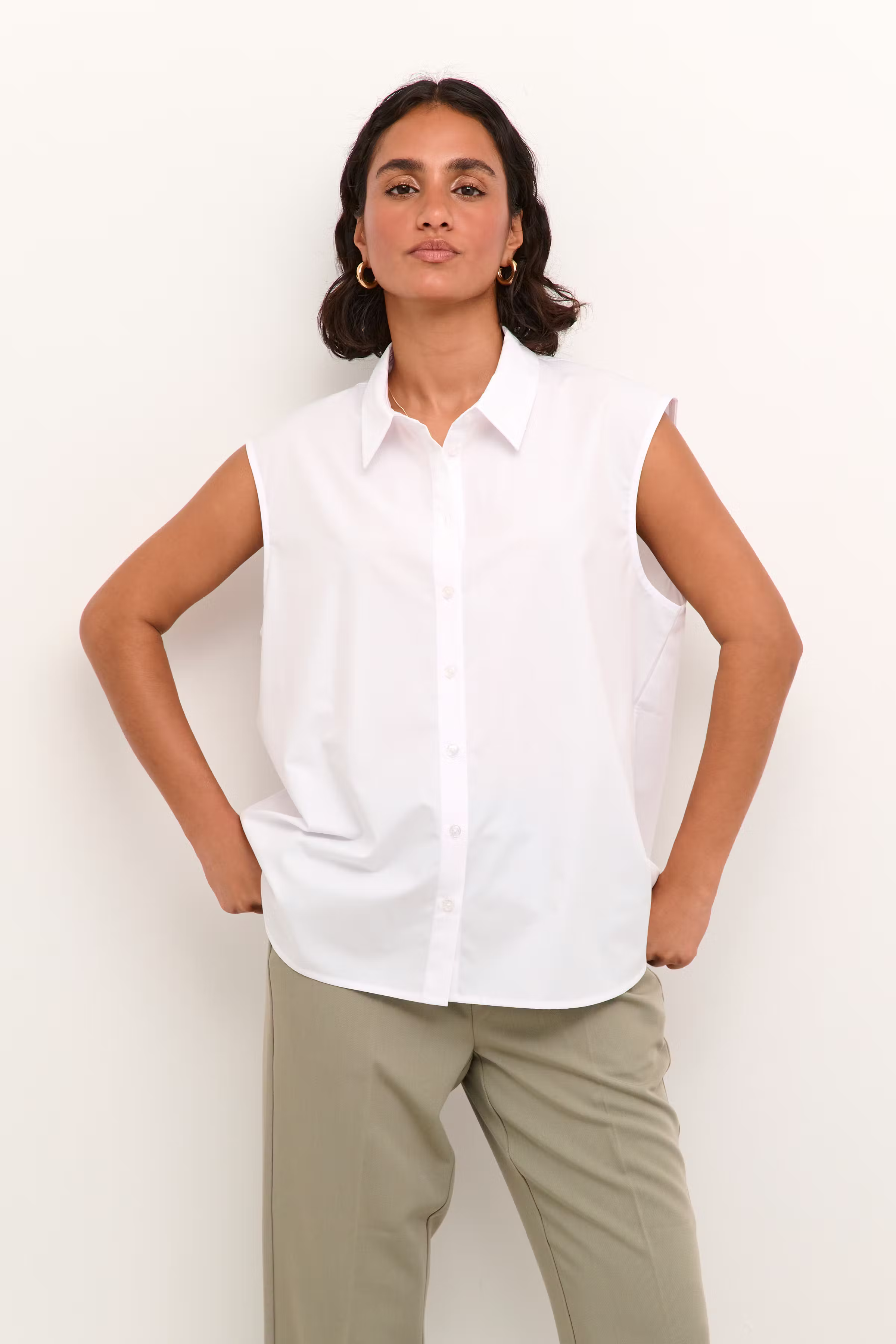 KAanna Bluse LOOKBOOK FRONT 10508614-110601