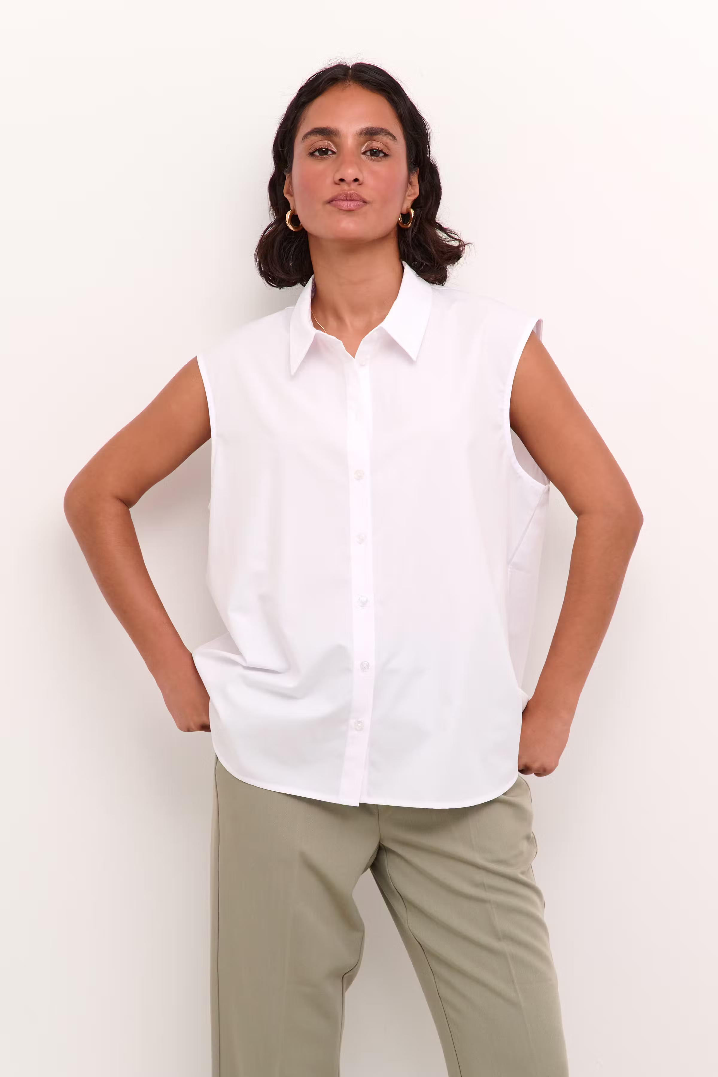 KAanna Bluse LOOKBOOK FRONT 10508614-110601