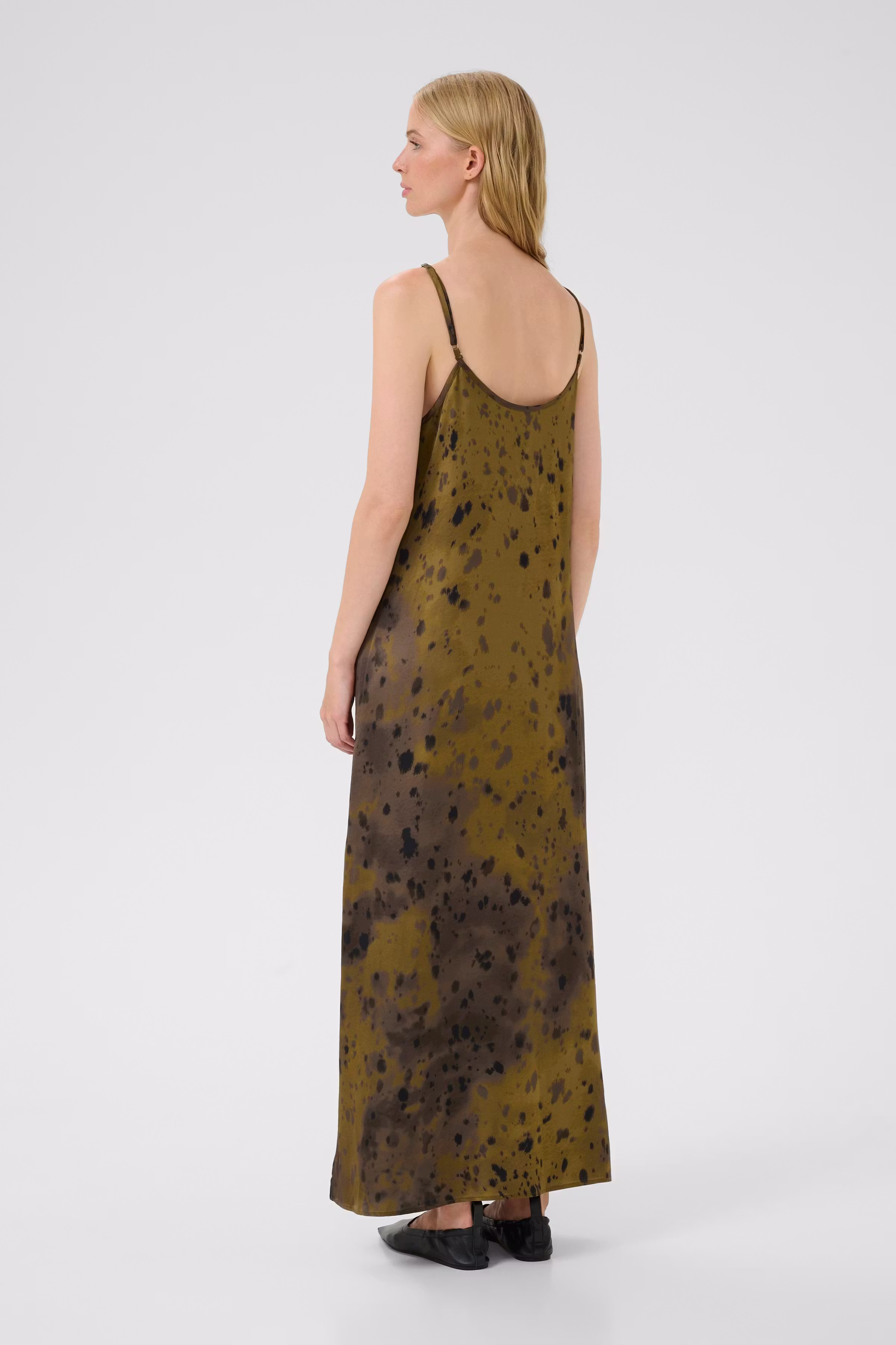 KBBella Kjole LOOKBOOK BACK 10105581-108296