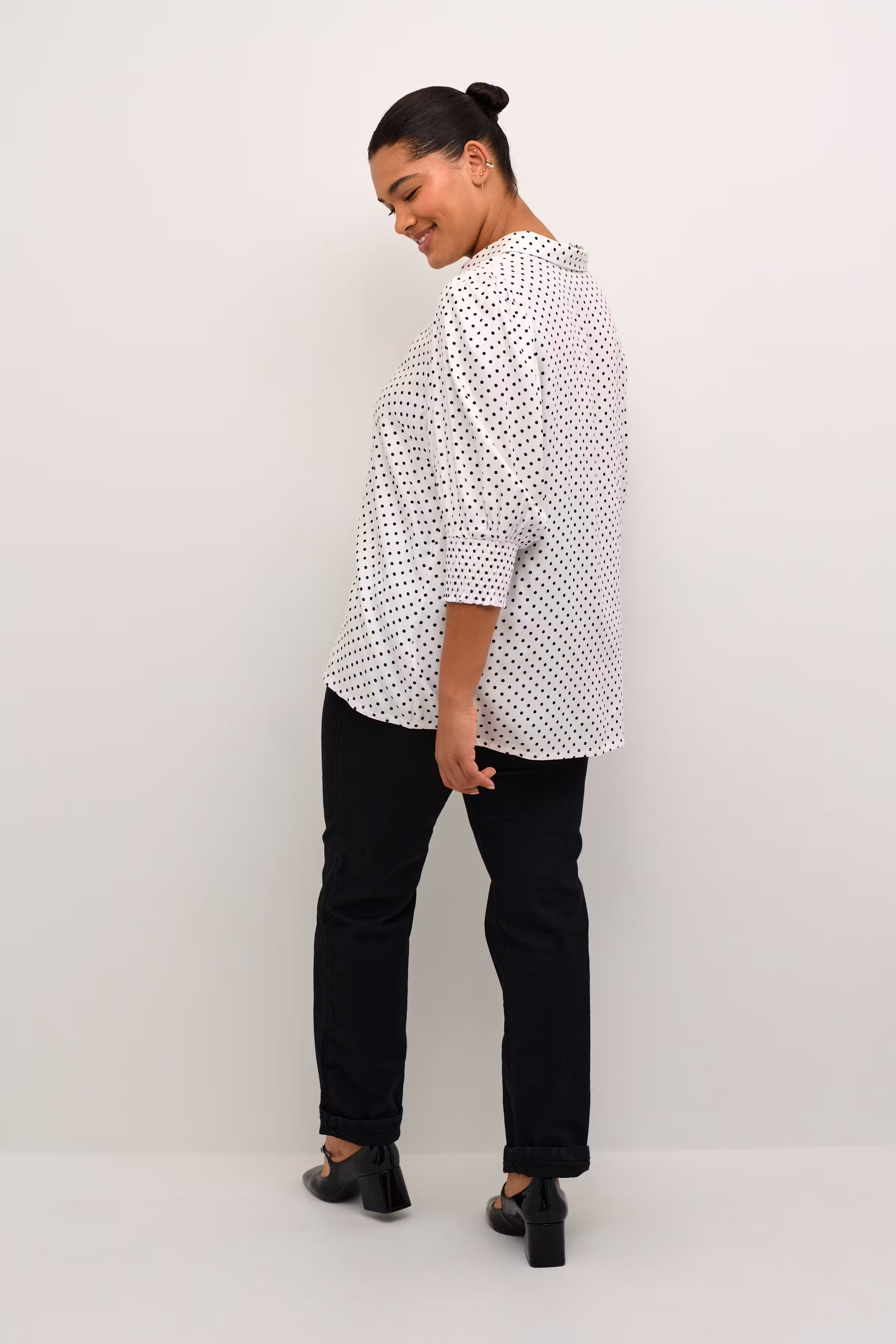 KCthori Blus LOOKBOOK BACK 10582501-106270