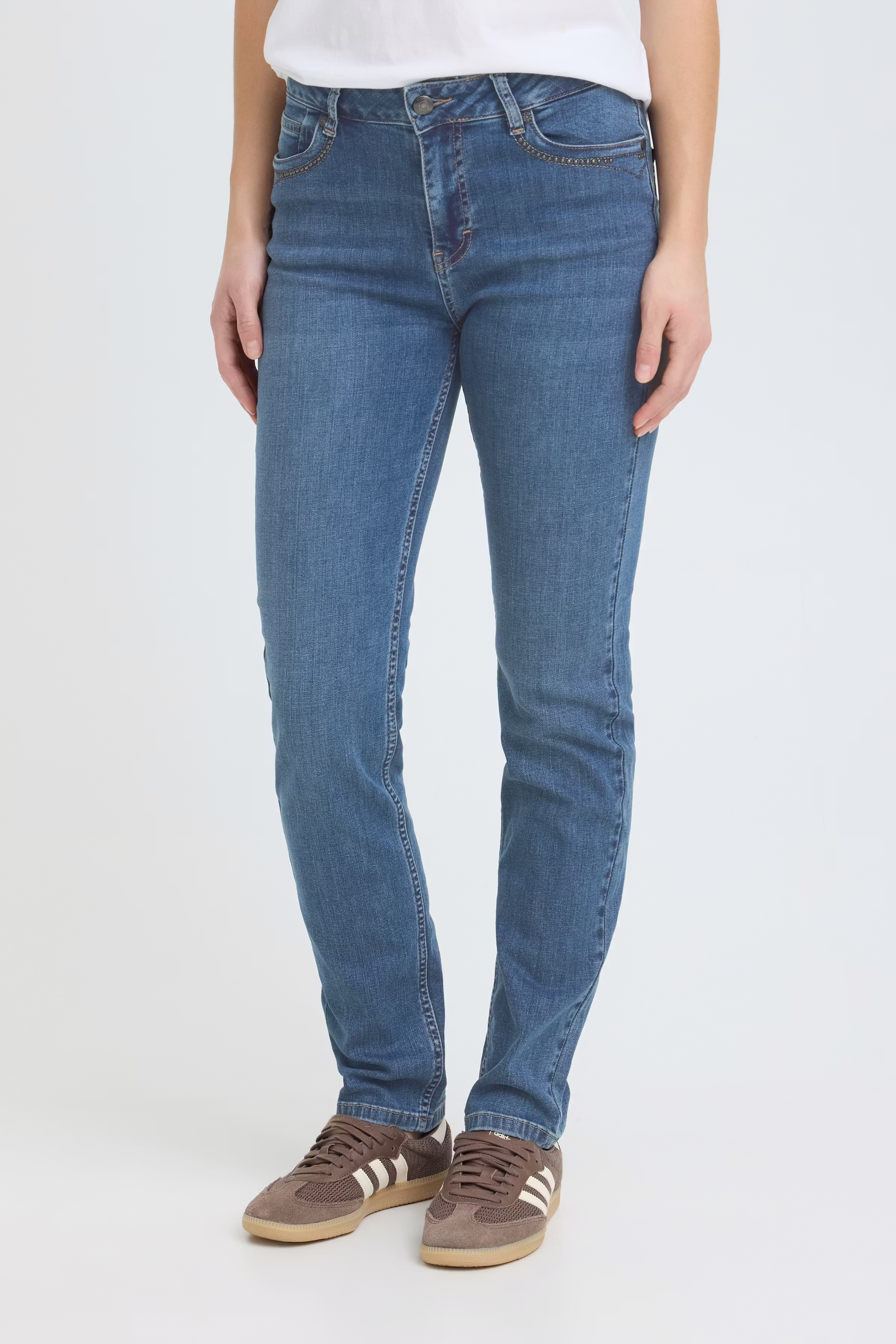 PZEMMA HW Jeans W Deco Straight Leg LOOKBOOK FRONT 50208263-200005