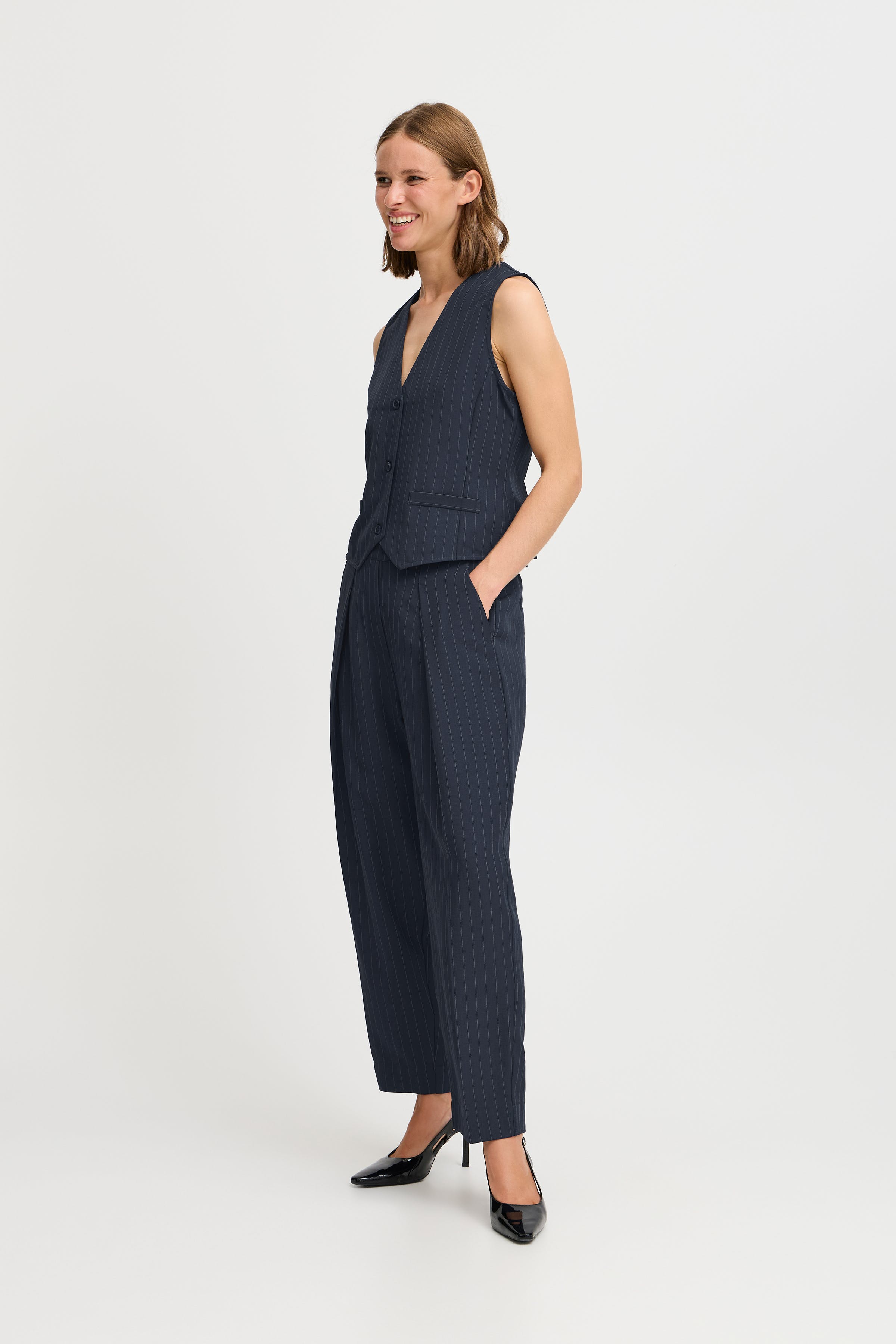 BYMMIDDE Trousers LOOKBOOK FRONT 20815544-203921