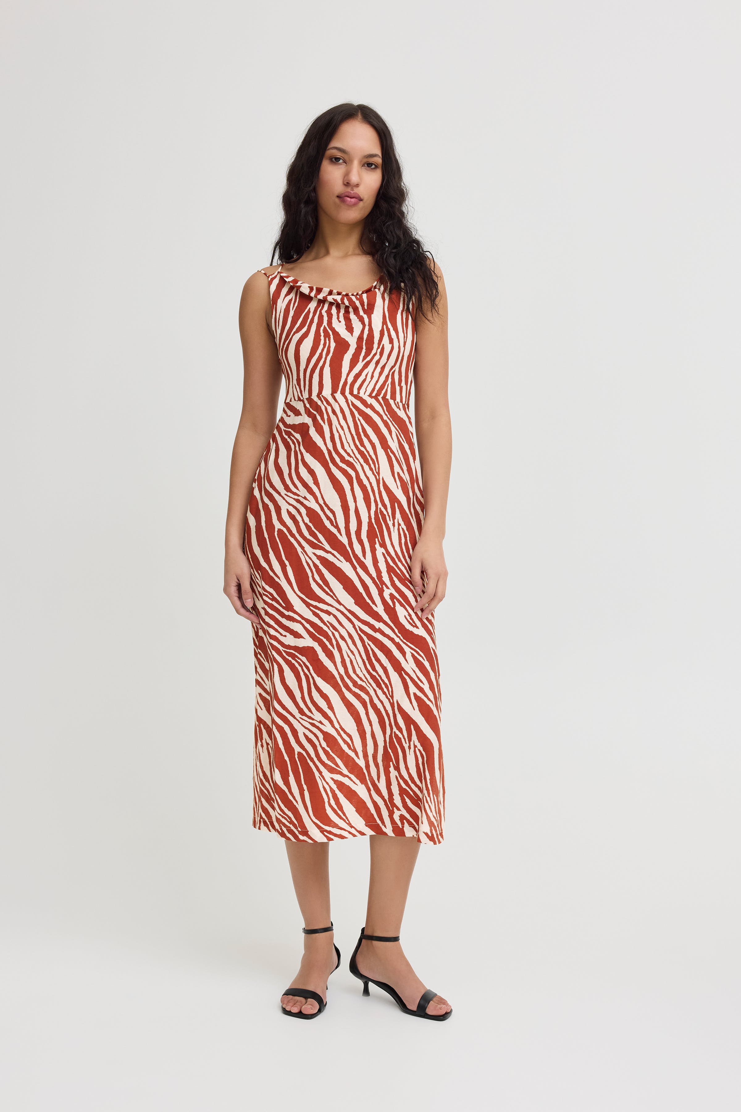 IHYARDEEN Dress LOOKBOOK FRONT 20123377-204603