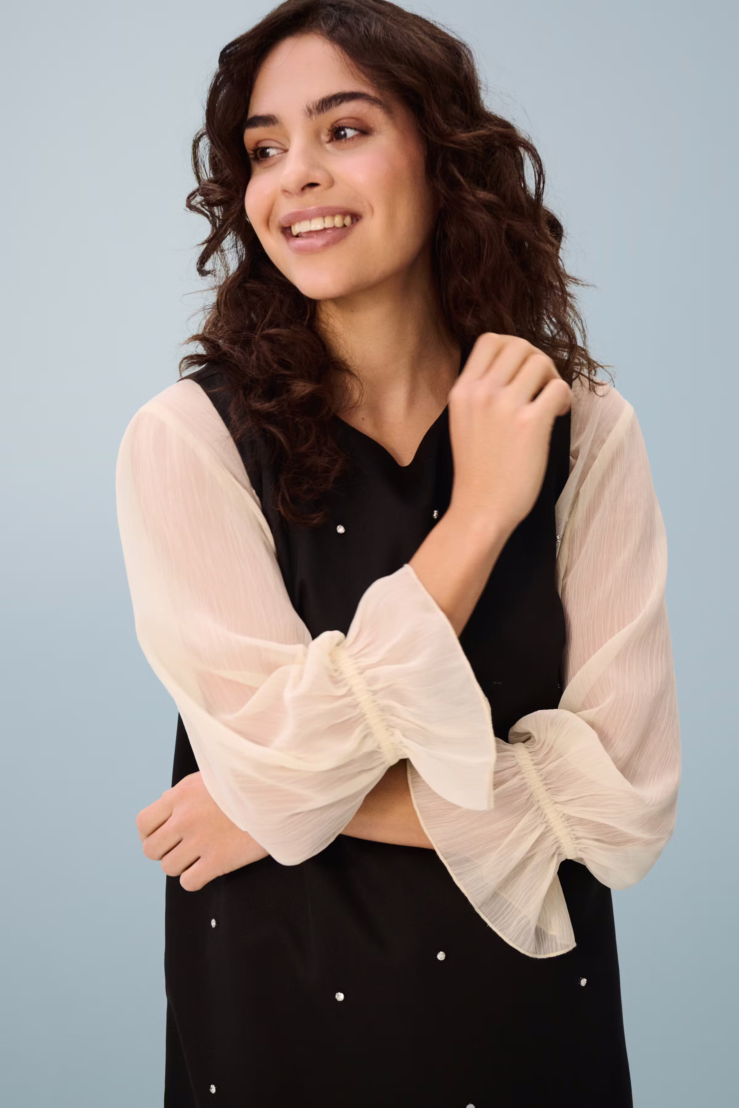 NikitaSZ Kleid LOCATION NONE 30514564-193911