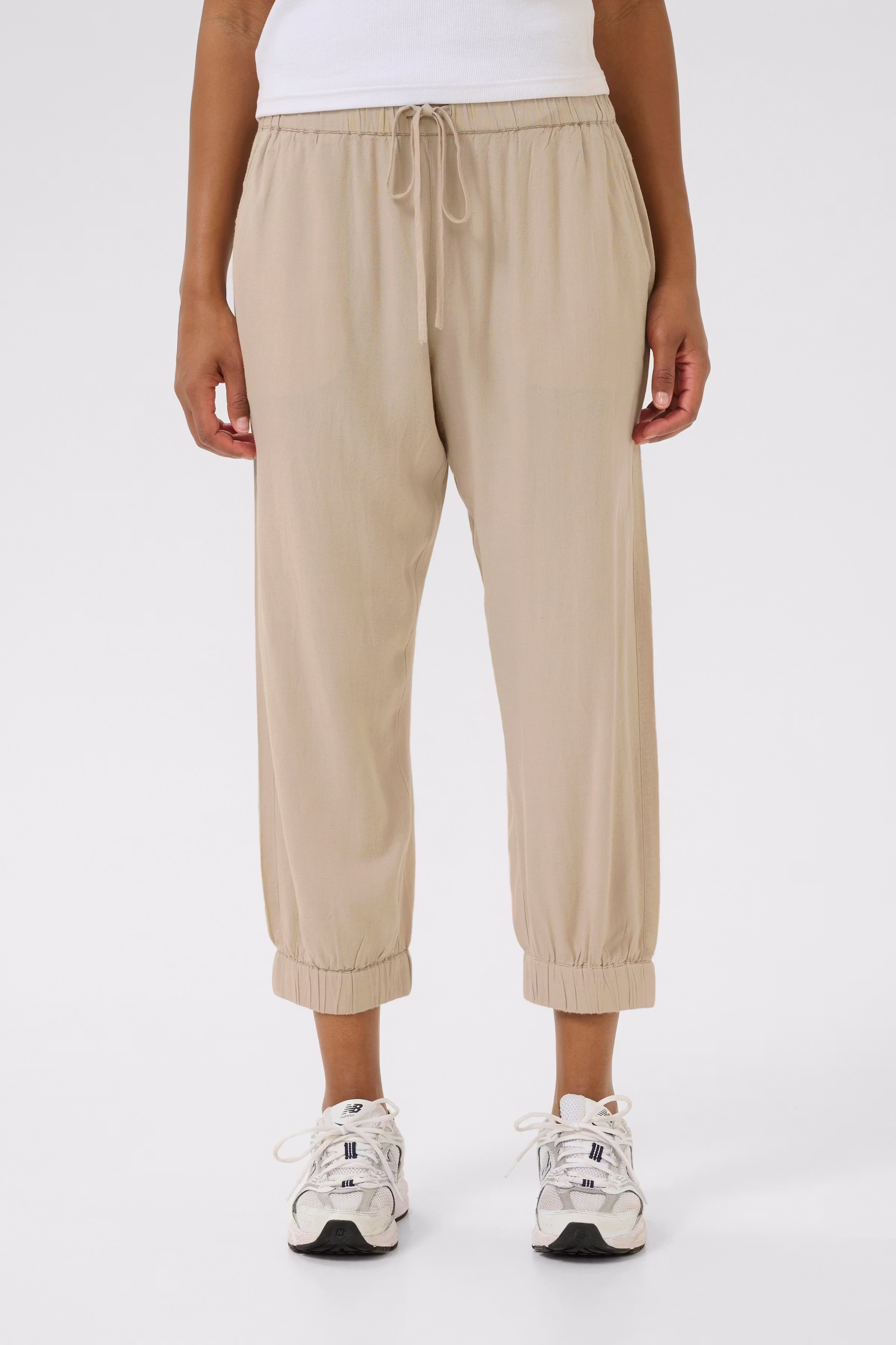 KAmilia Linen Pants LOOKBOOK FRONT 10509669-151305