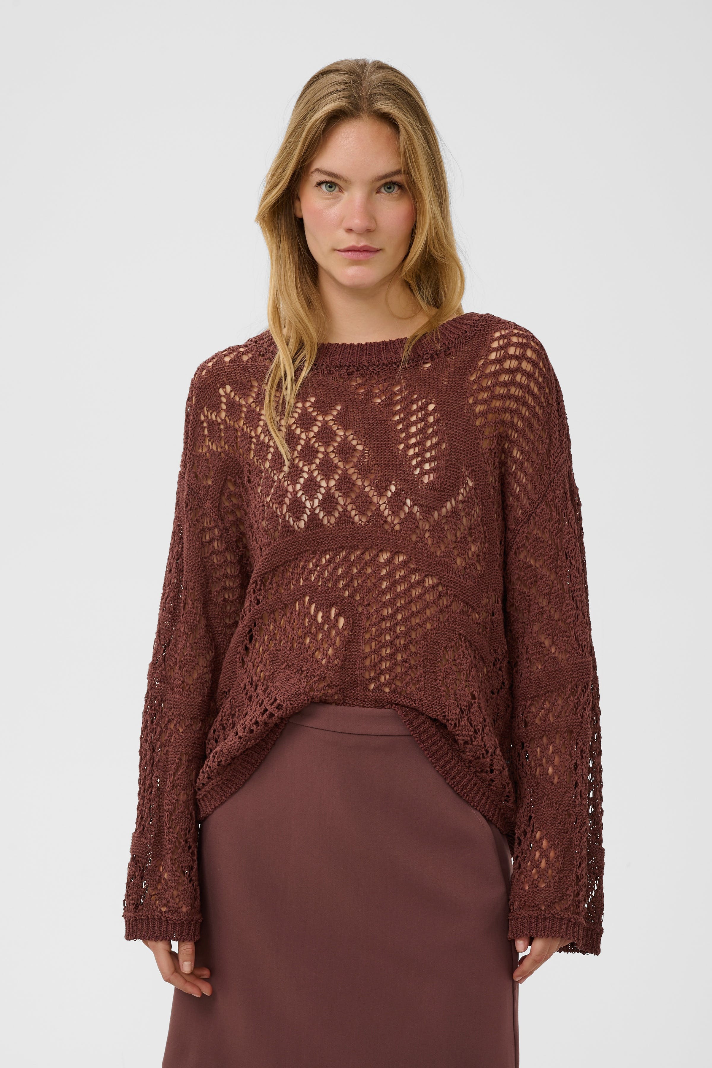 SLBarb Pullover LOOKBOOK FRONT 30409302-191322