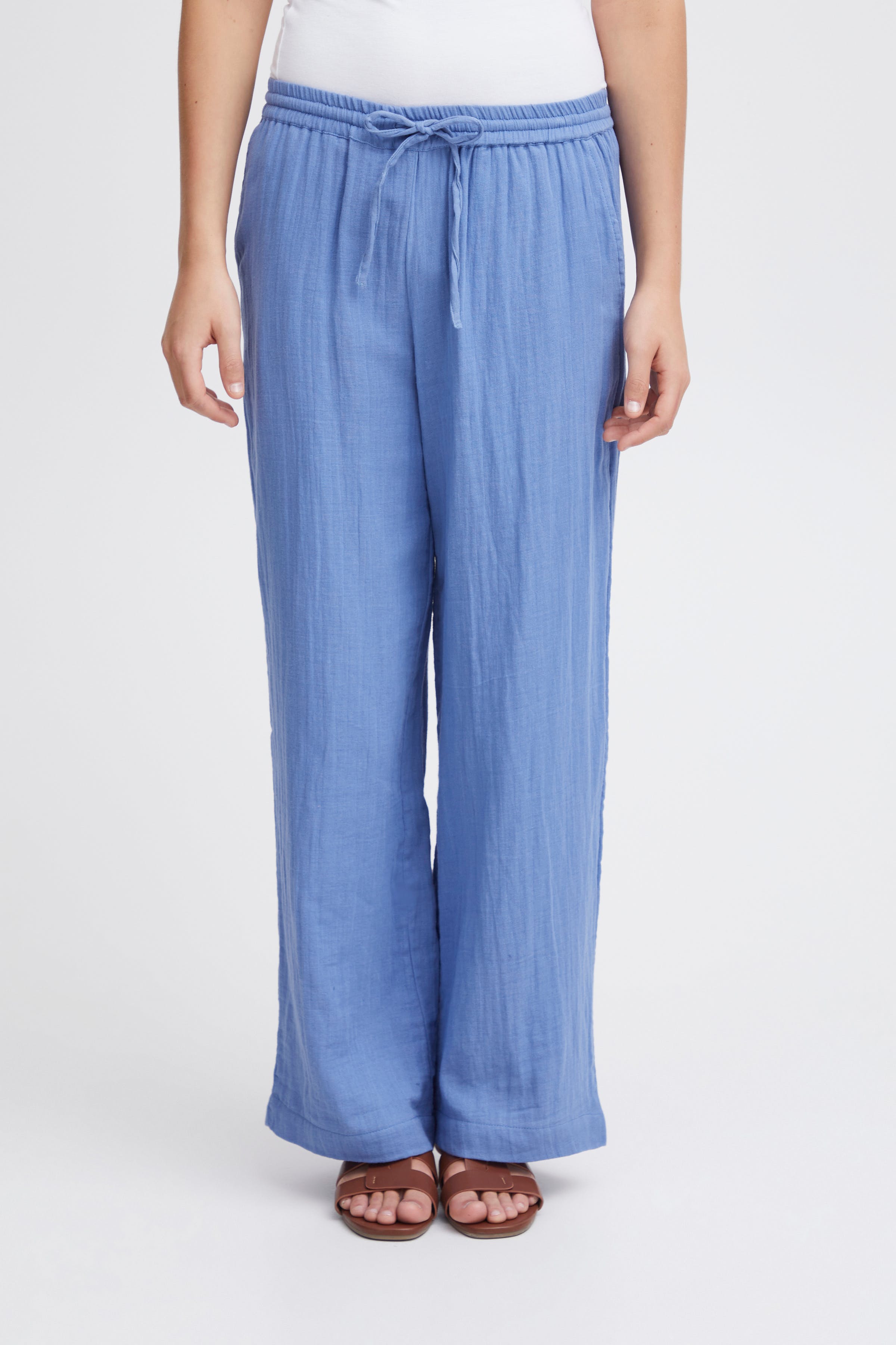 IAFOXA Hose LOOKBOOK FRONT 20121644-164020