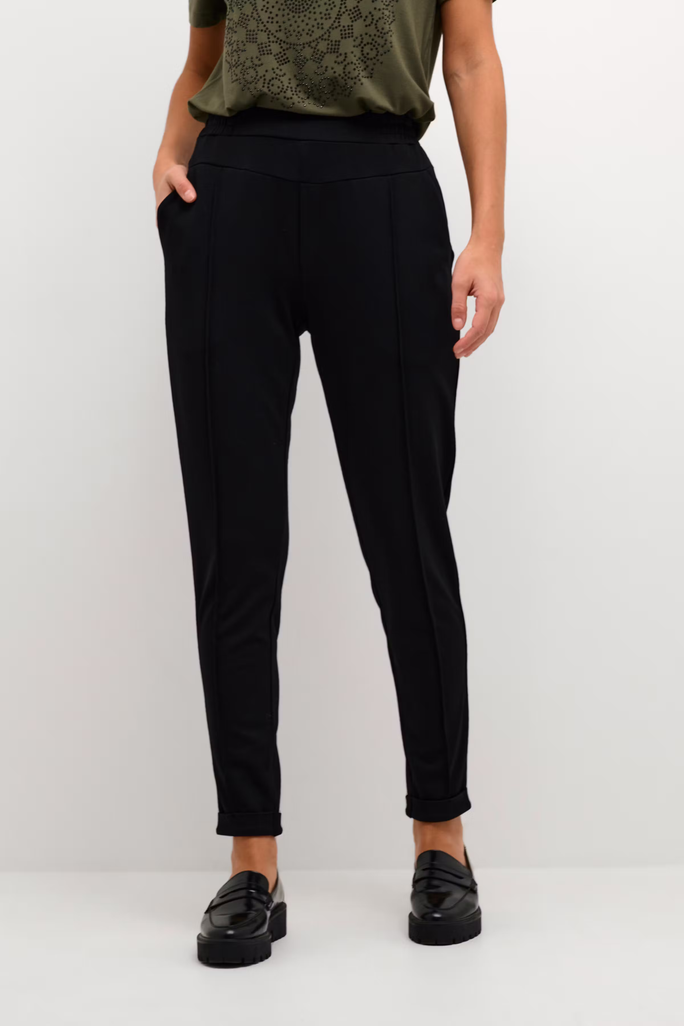 BPsimona Trousers LOOKBOOK FRONT 10590412-100121B