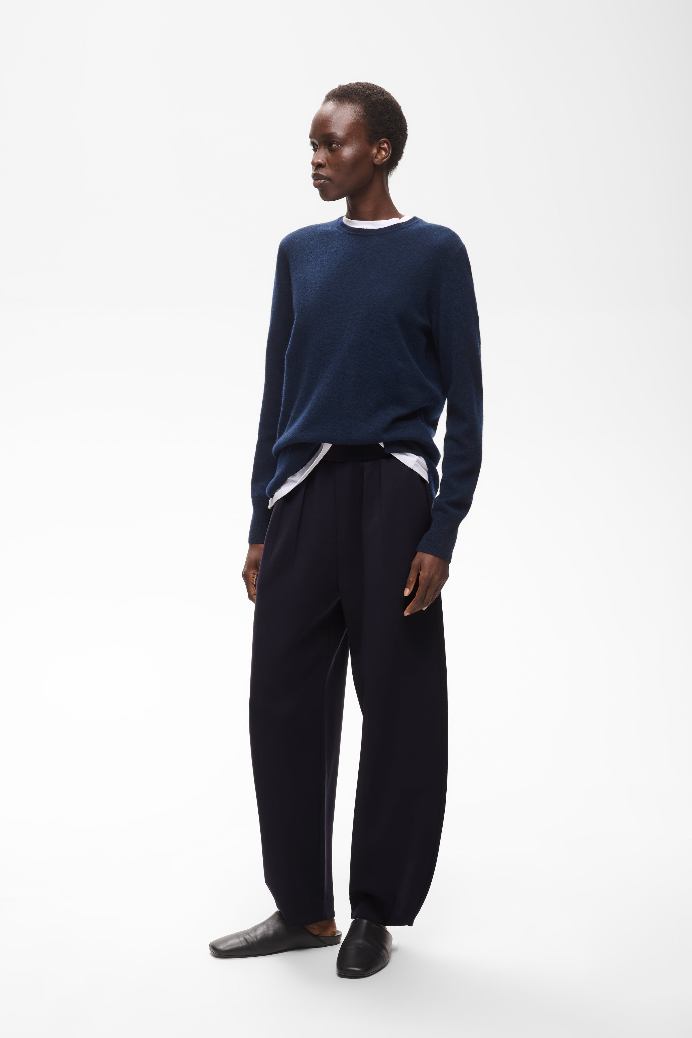 CleIW Trousers LOOKBOOK FRONT 30111399-300005