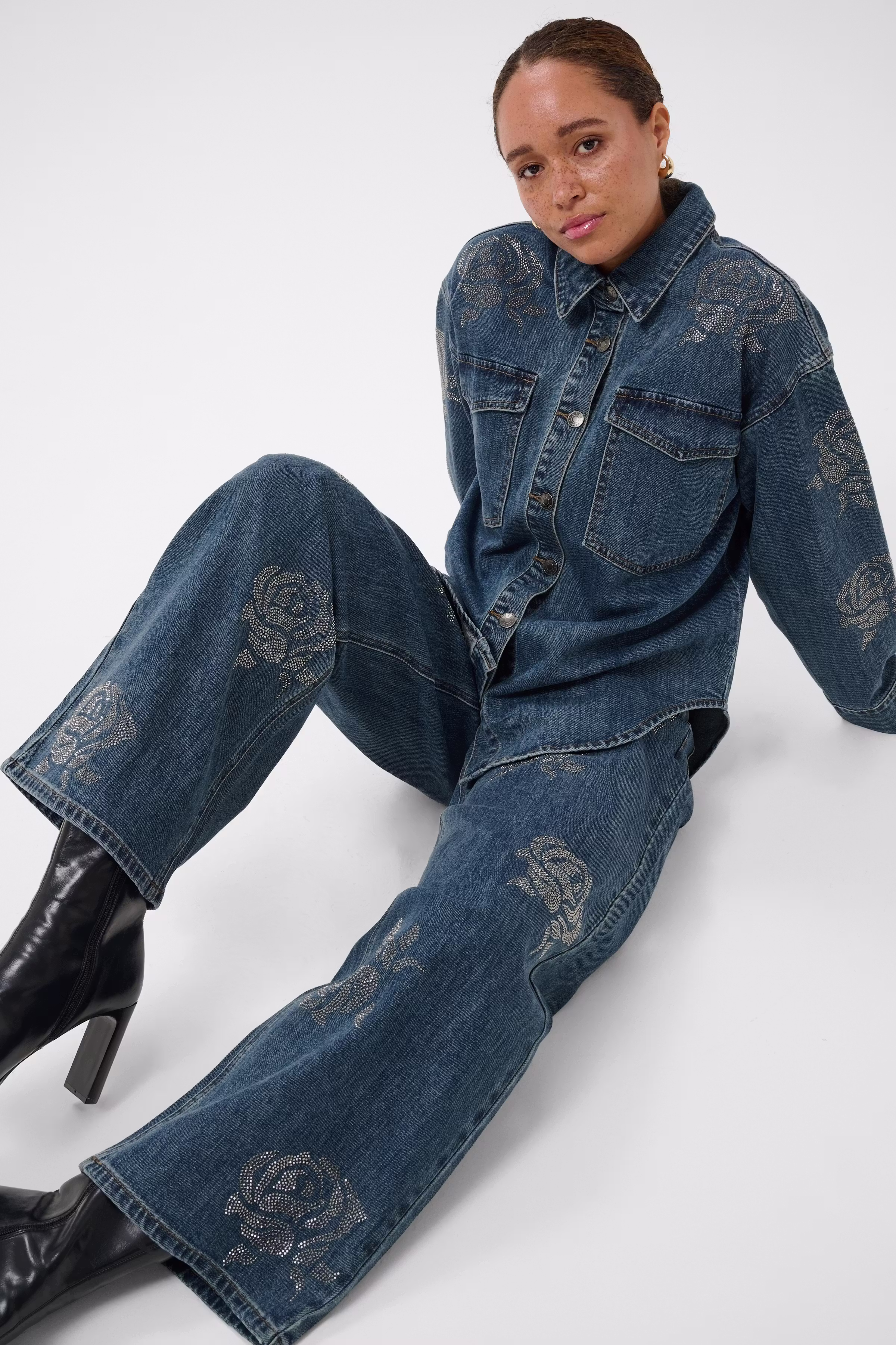 KAcastelia Jeans LOOKBOOK DETAIL 10511764-109470