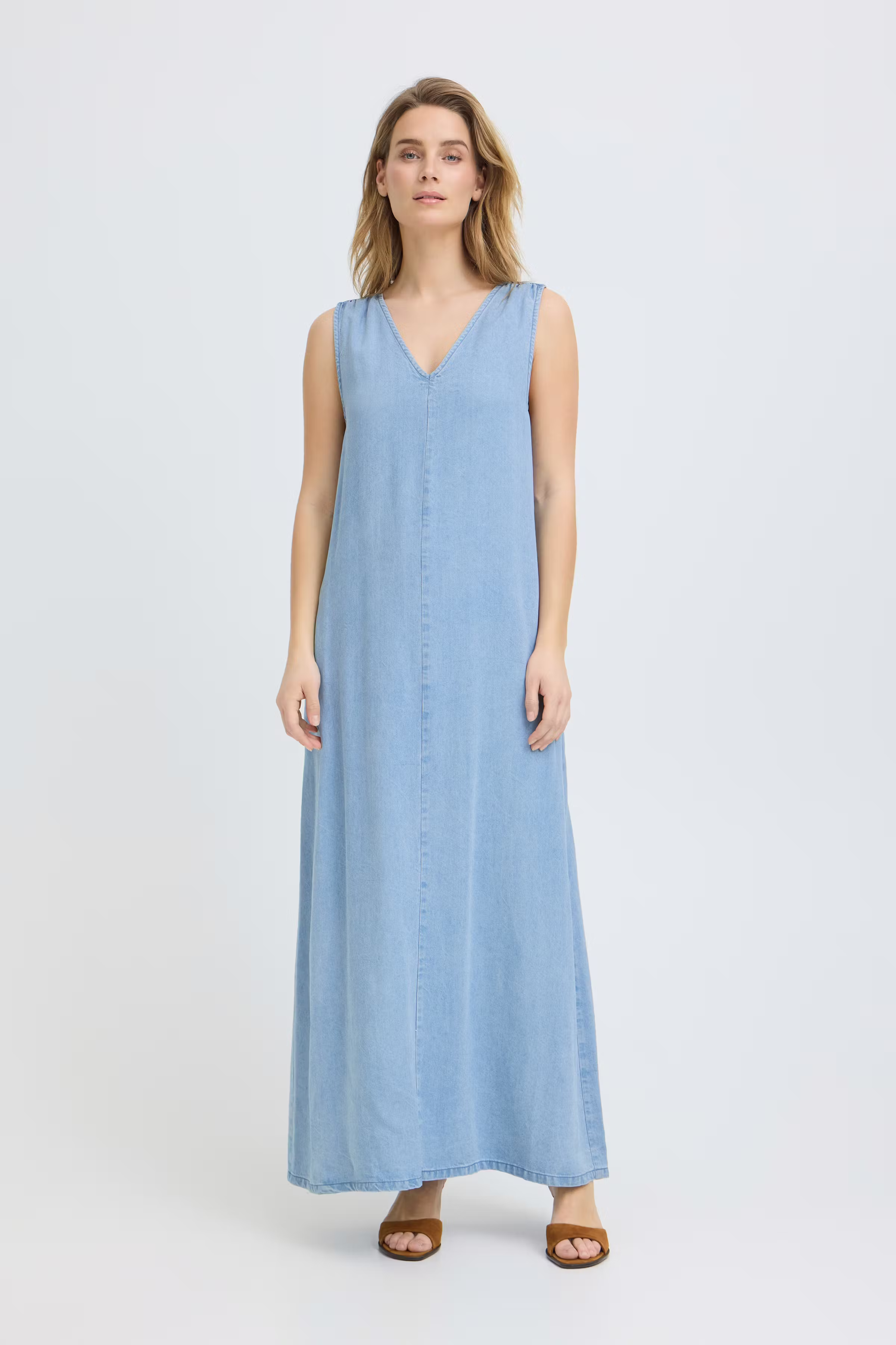 PZCHRISTA Kjole LOOKBOOK FRONT 50210546-200008