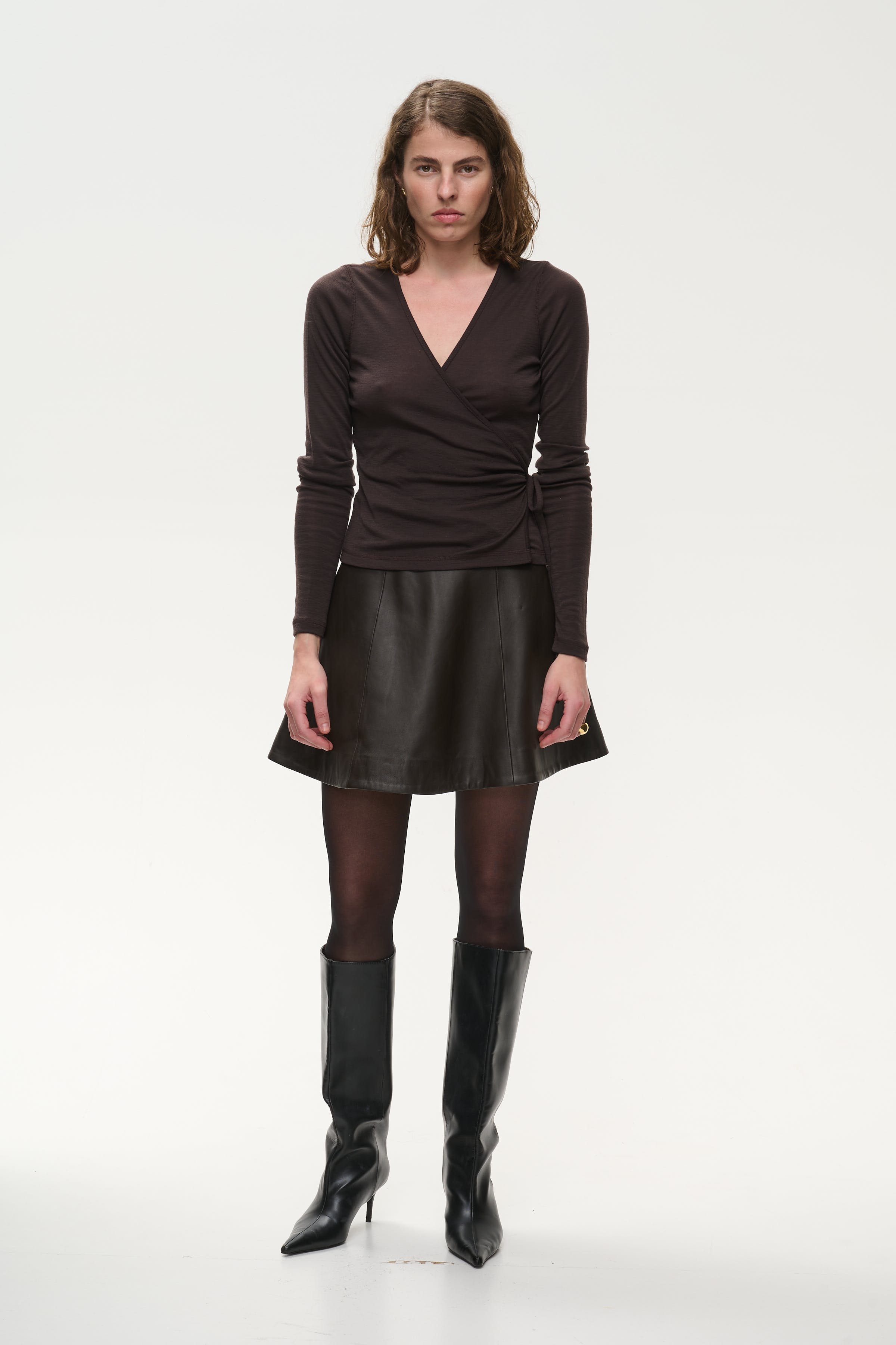 IOFINE WRAP TOP LOOKBOOK FRONT 30600120-BR291