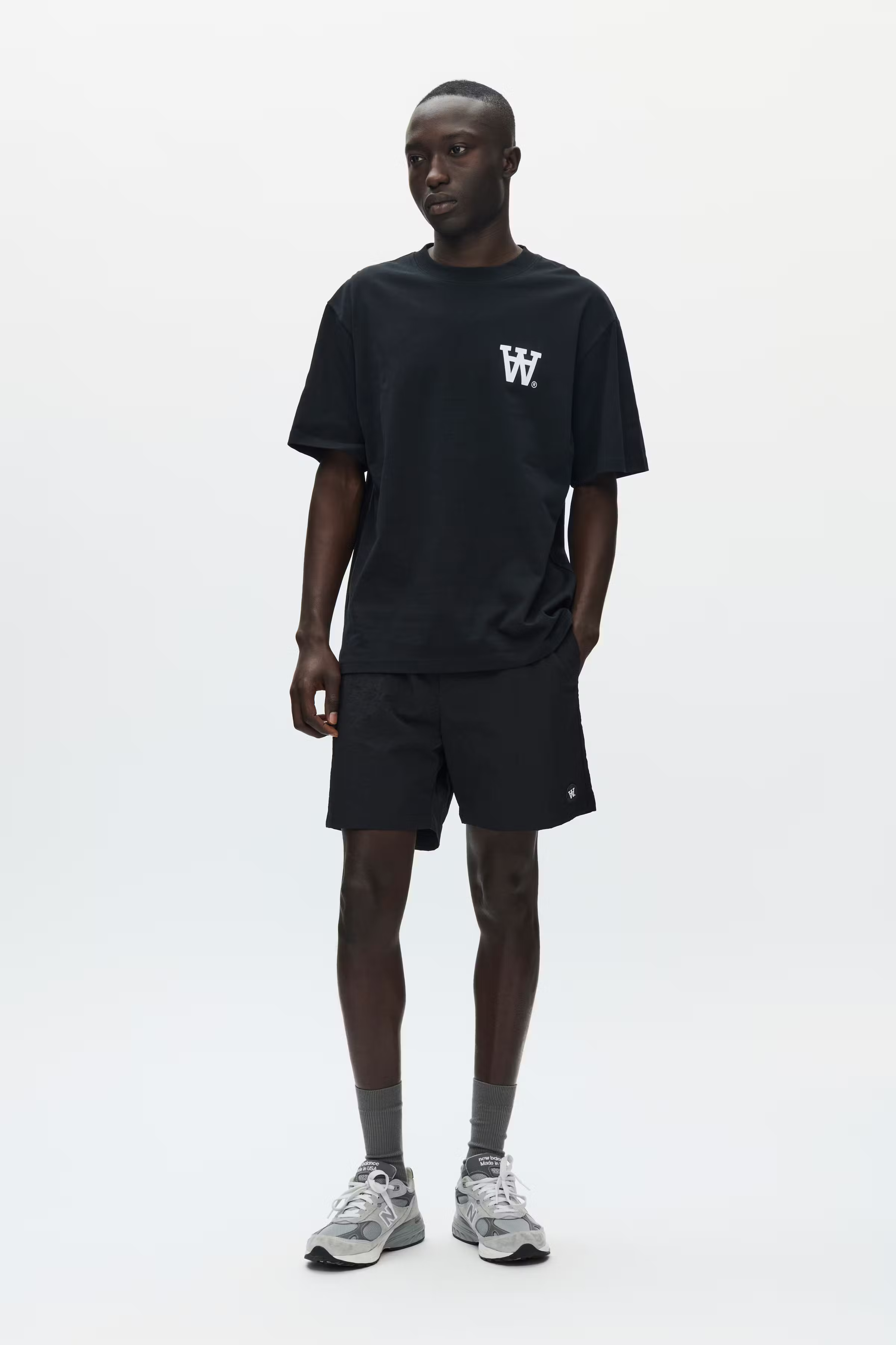 WWLiam T-shirt LOOKBOOK FRONT 30251546-303731