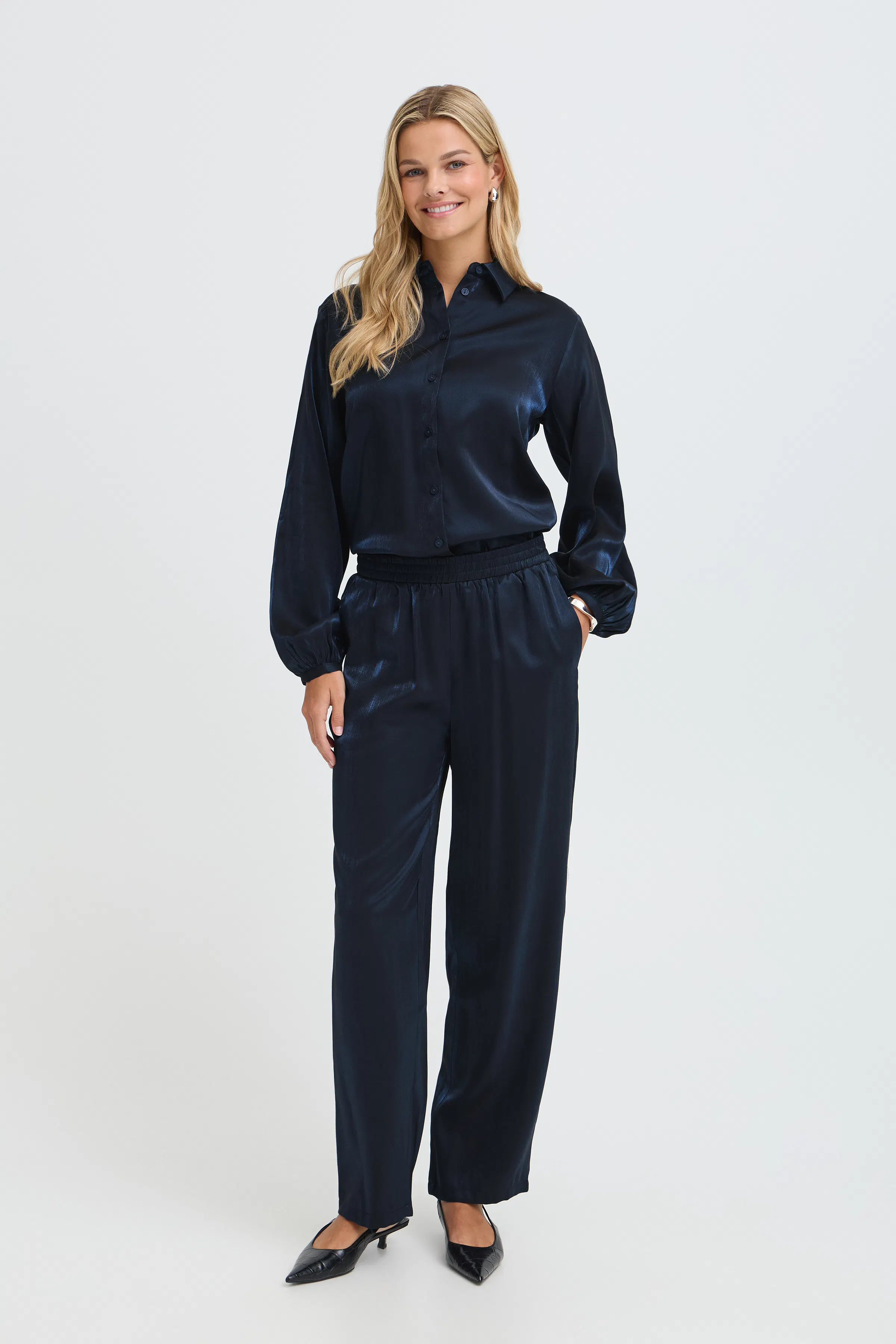FRHIRA Hose LOOKBOOK FRONT 20618669-194011
