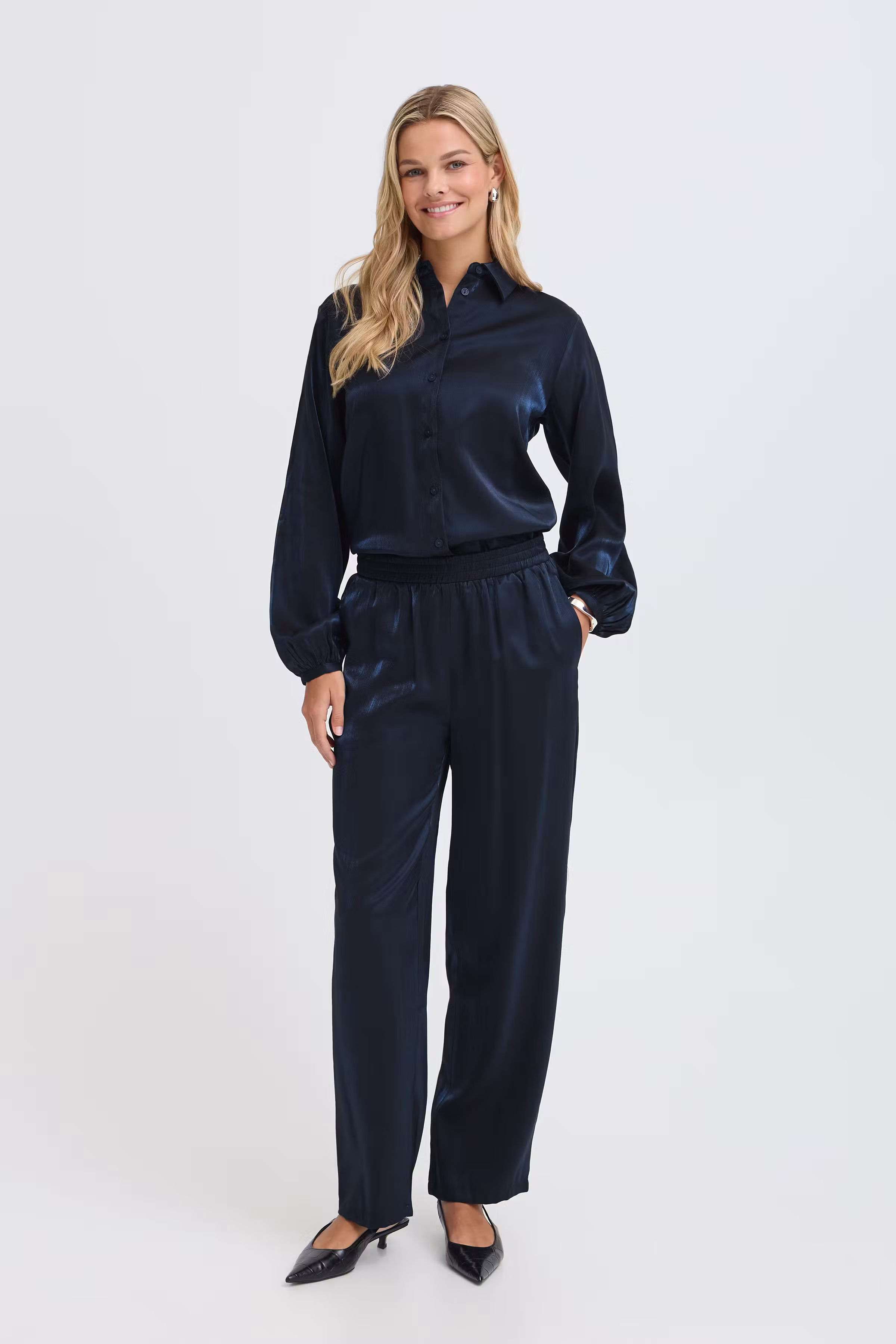 FRHIRA Hose LOOKBOOK FRONT 20618669-194011