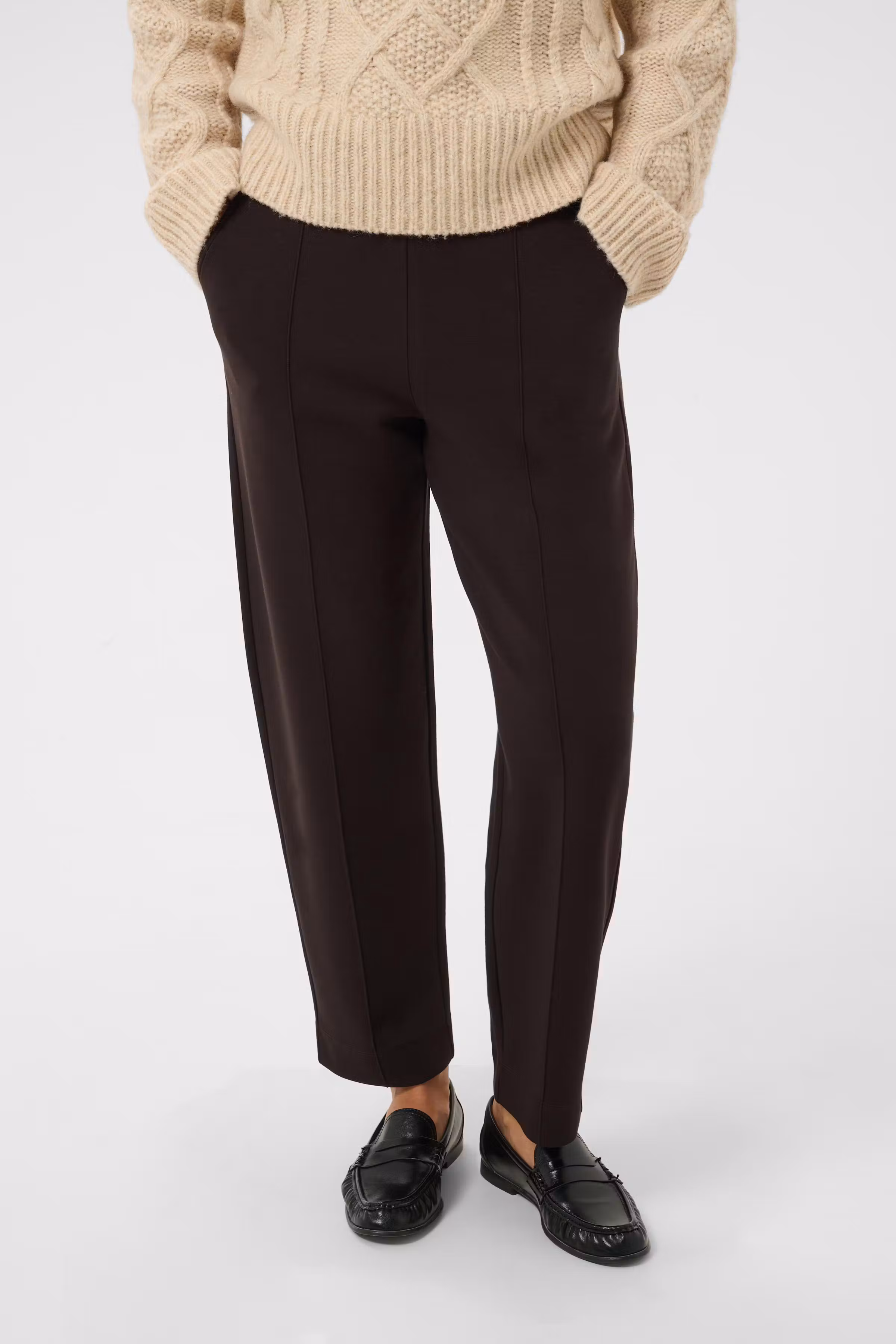ZenaPW Hose LOOKBOOK FRONT 30310294-191106