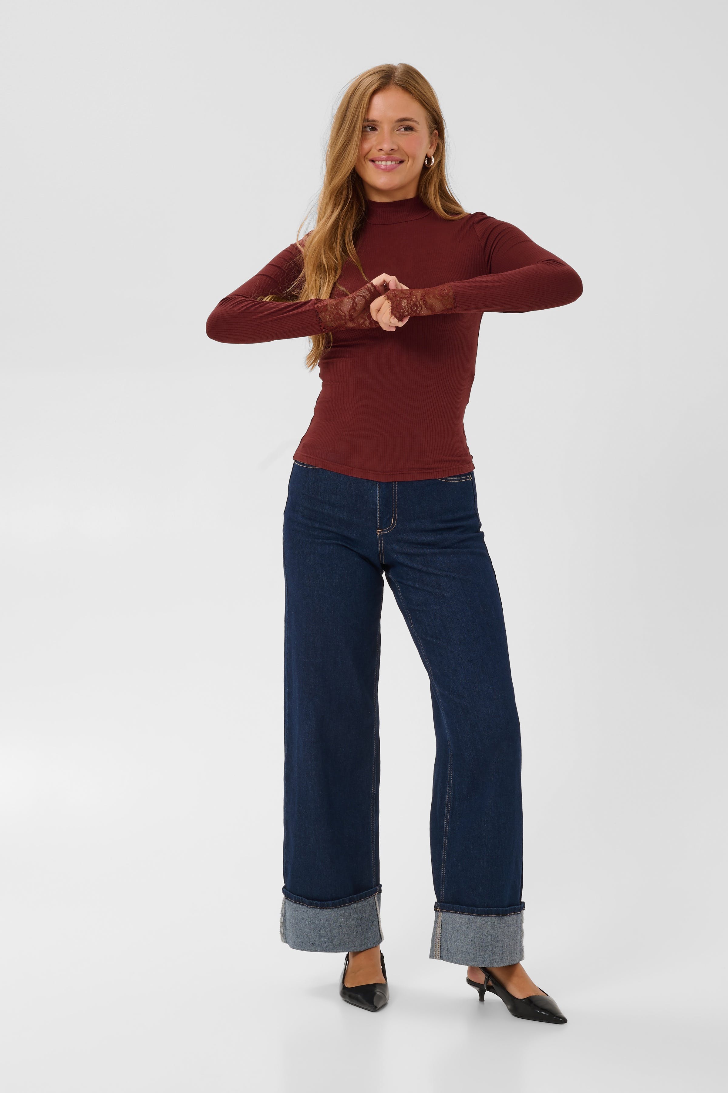 KAomi T-shirt LOOKBOOK FRONT 10511001-191525