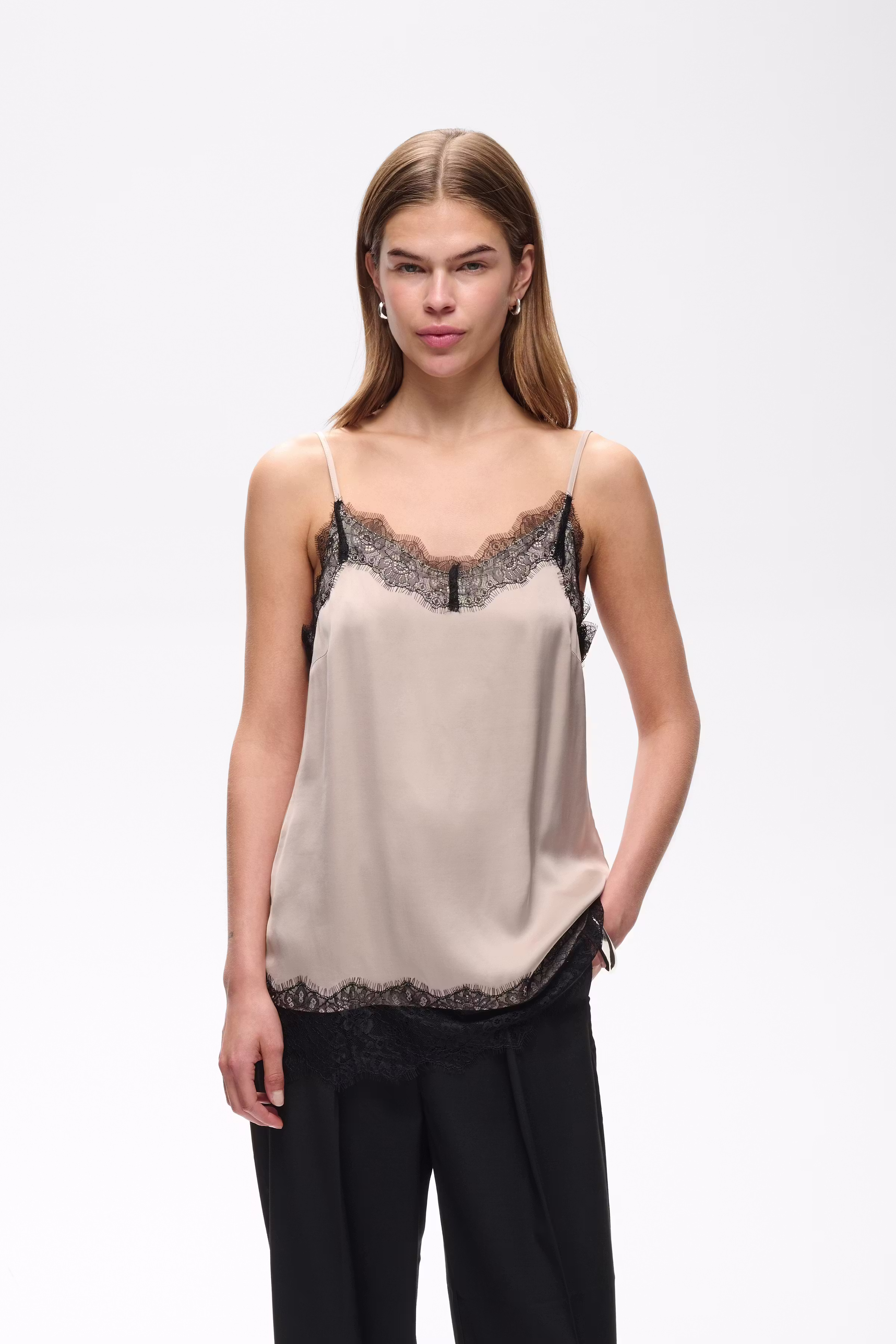 BallaIW Top LOOKBOOK FRONT 30111275-303115