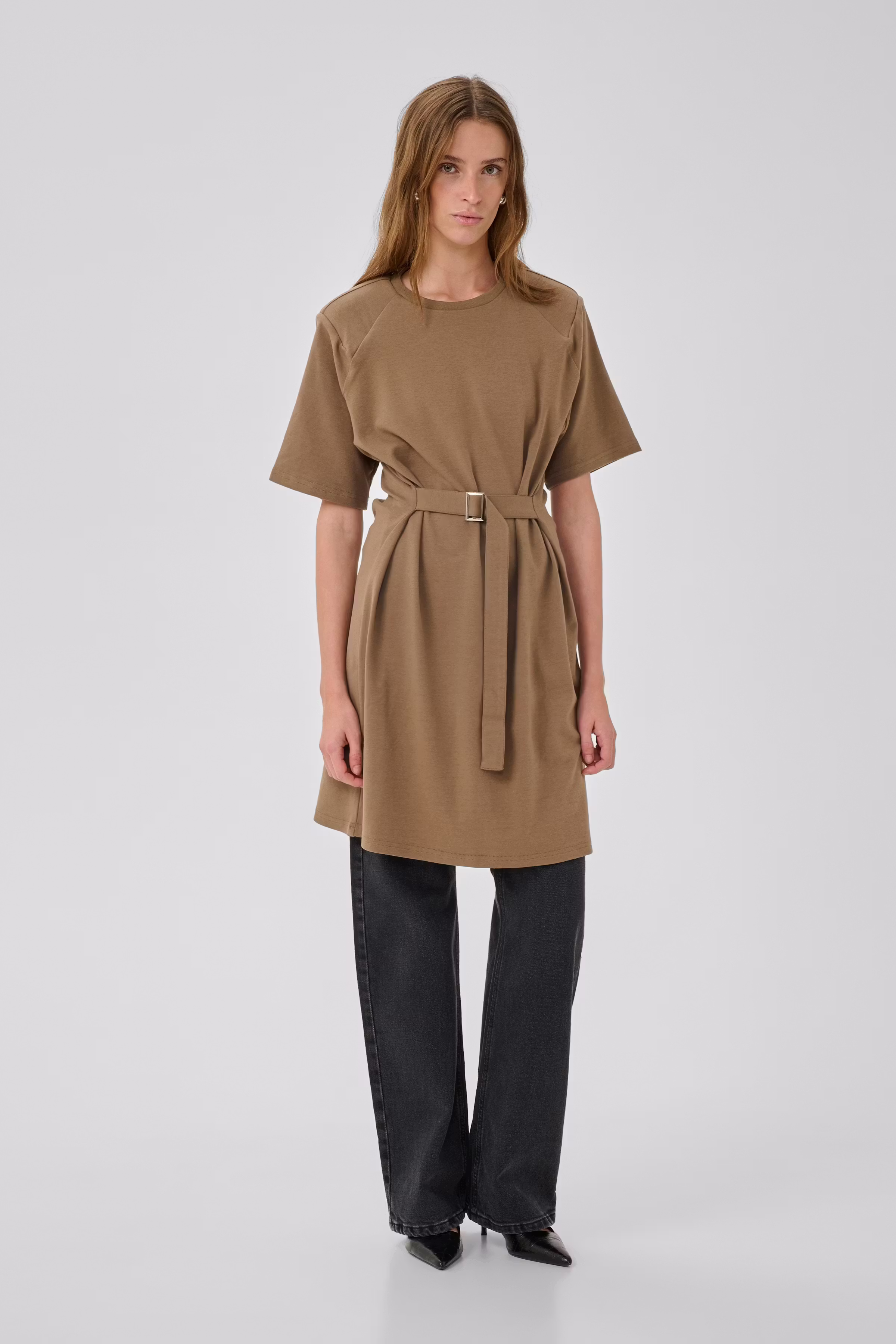 MWApir Klänning LOOKBOOK FRONT 10705416-180820