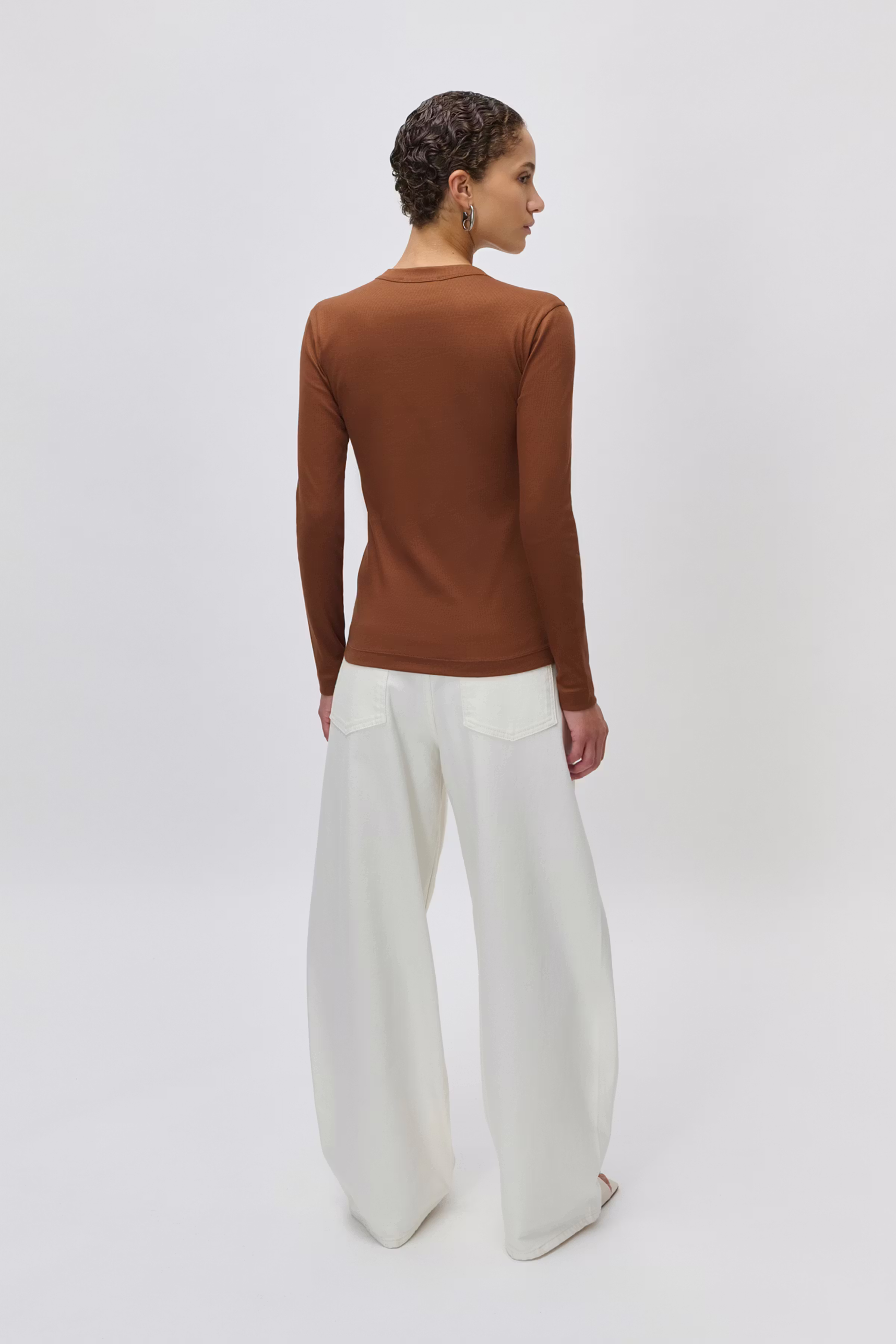 KOLLINA T-shirt LOOKBOOK BACK 30600544-BR208