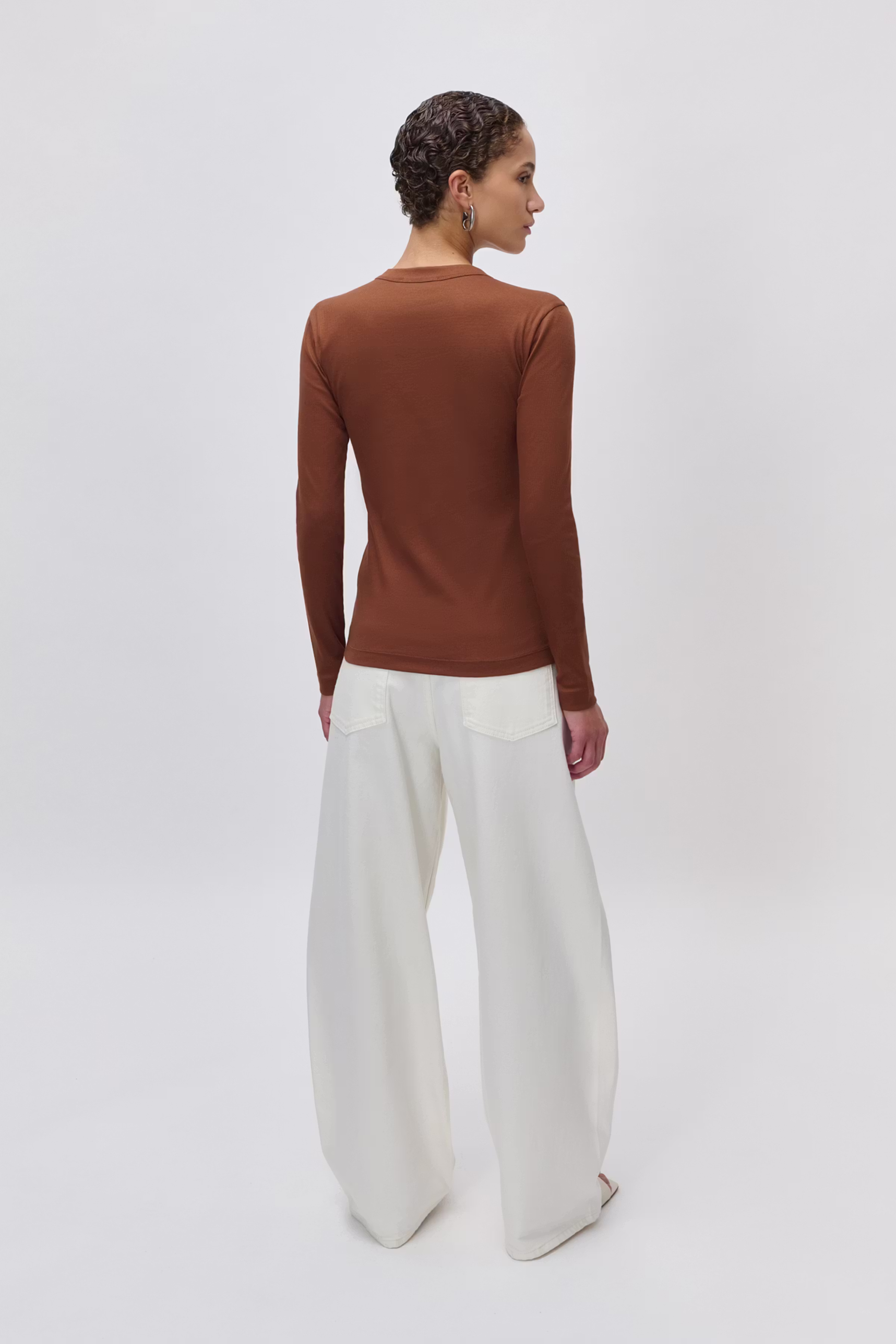 IOKOLLINA T-shirt LOOKBOOK BACK 30600544-BR208