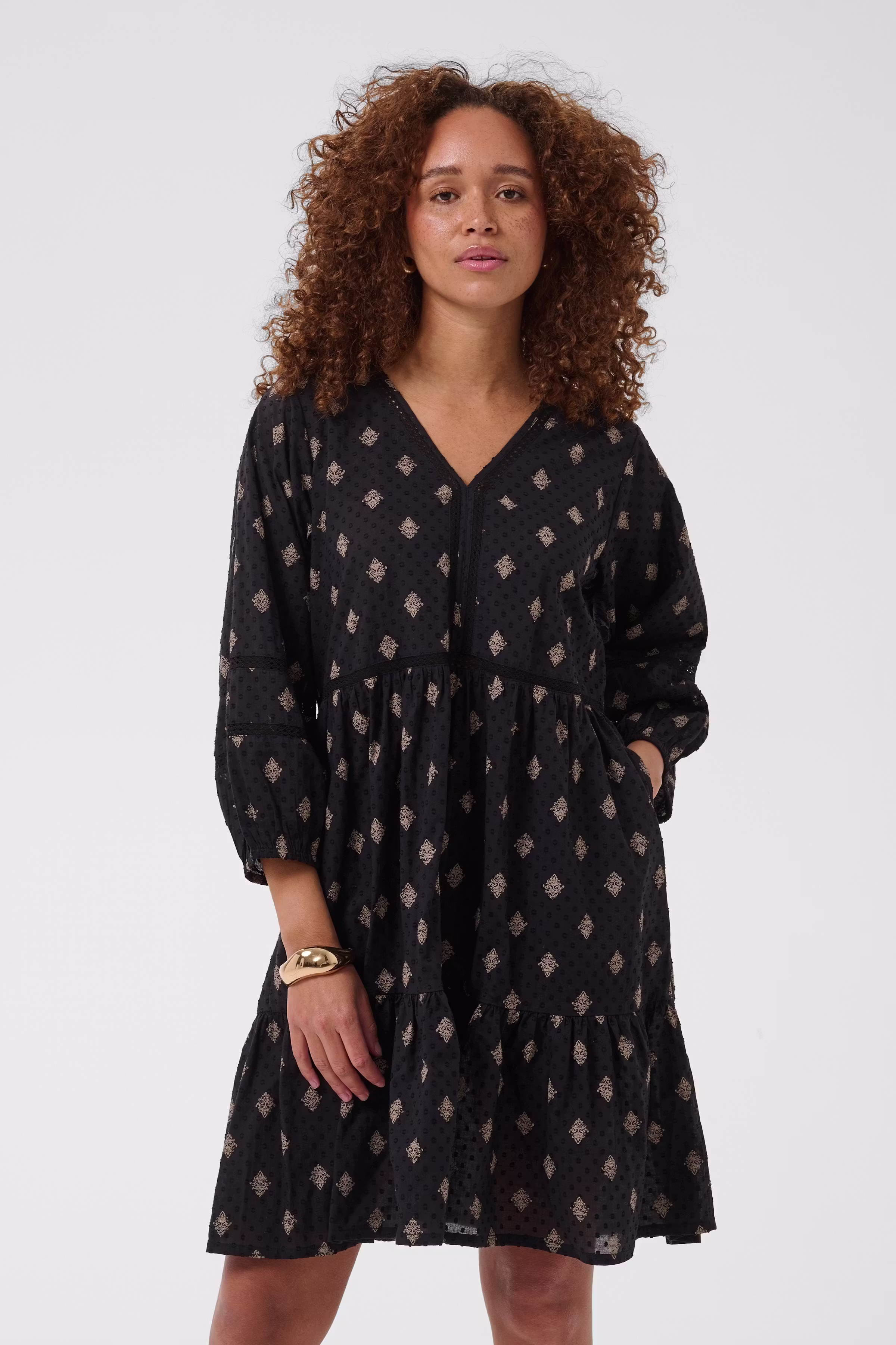KAwila Robe LOOKBOOK FRONT 10511800-109501
