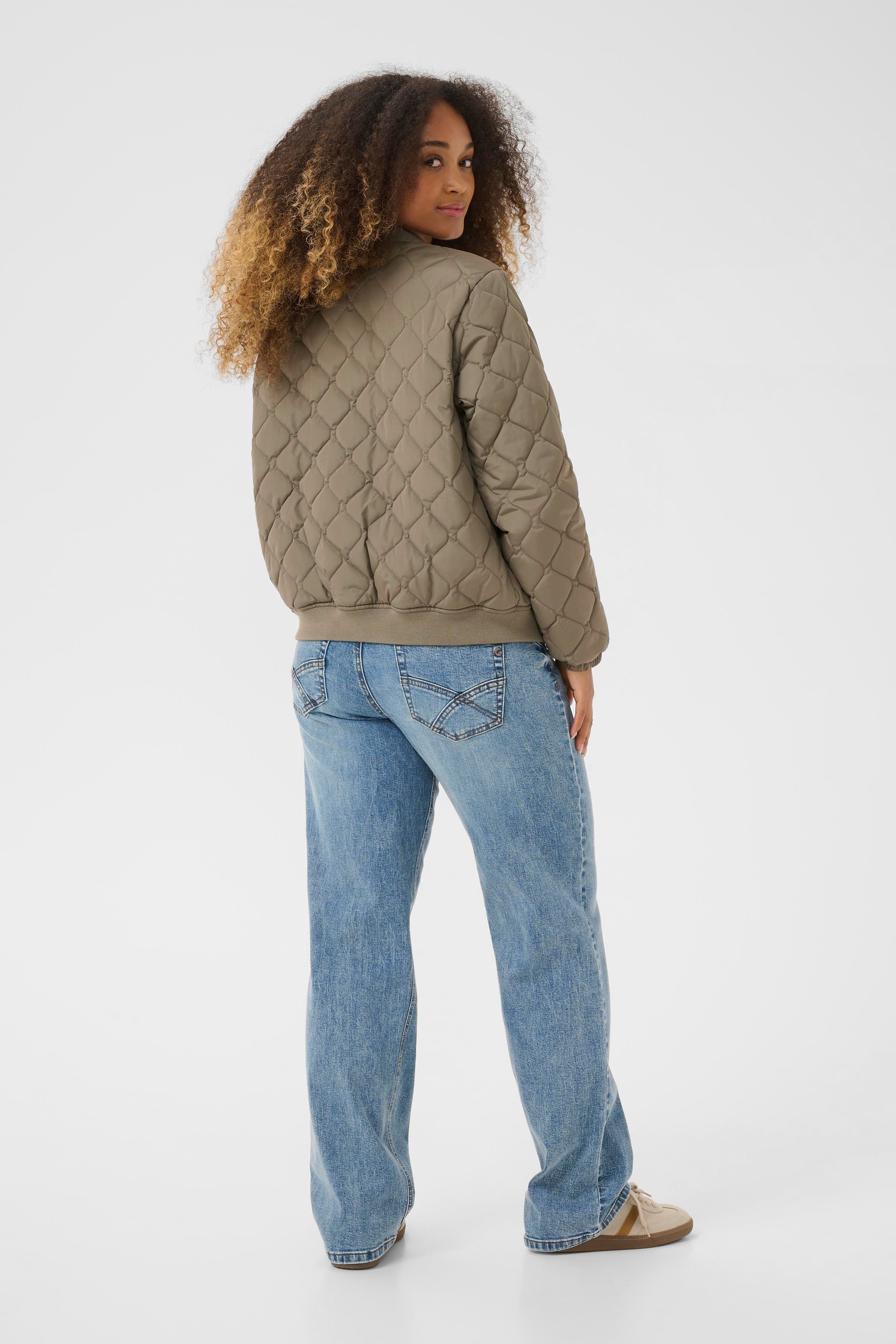 CRArwen Bomber jacket LOOKBOOK BACK 10613653-180513