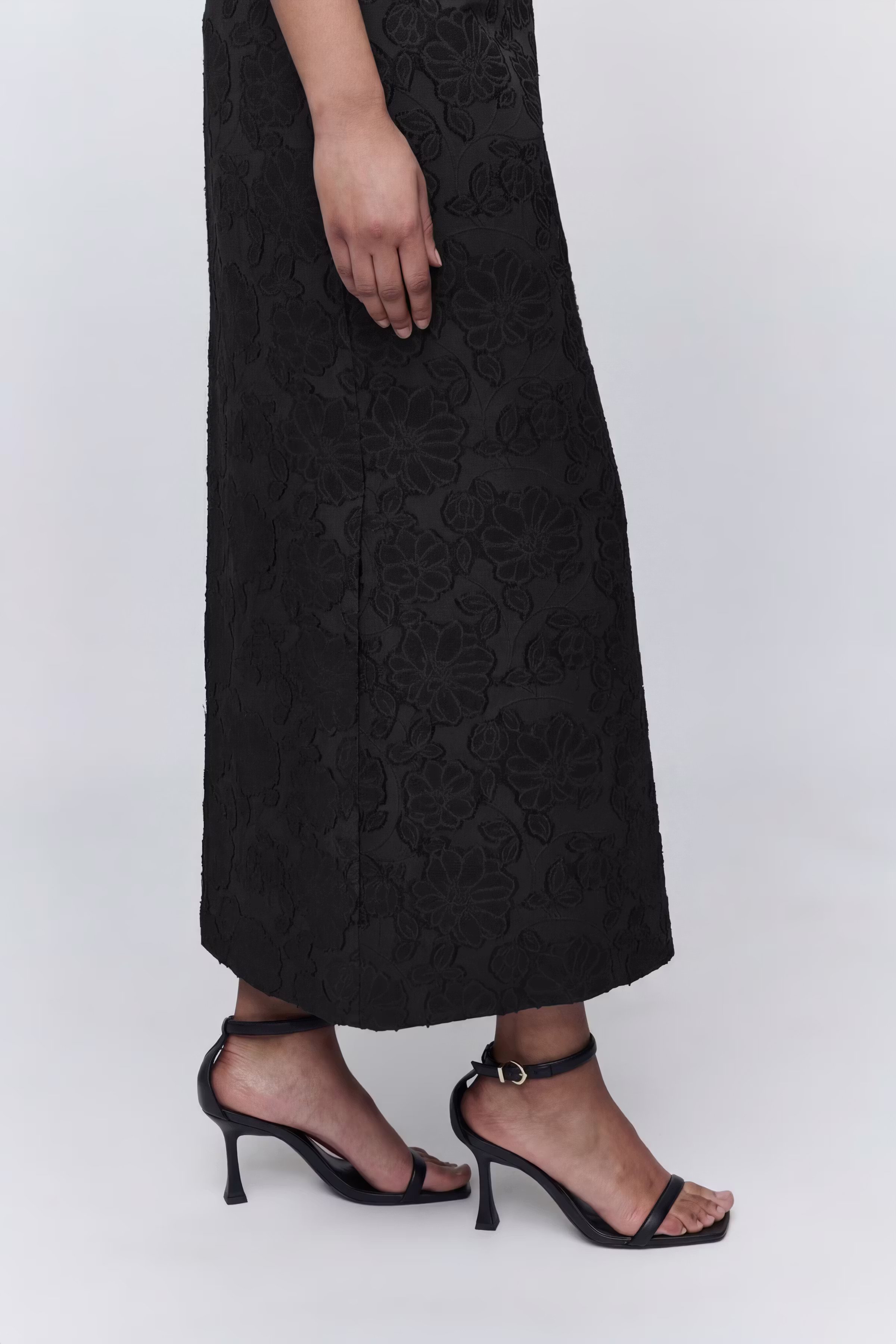 IOSierra Kjol LOOKBOOK DETAIL 30600654-BK999