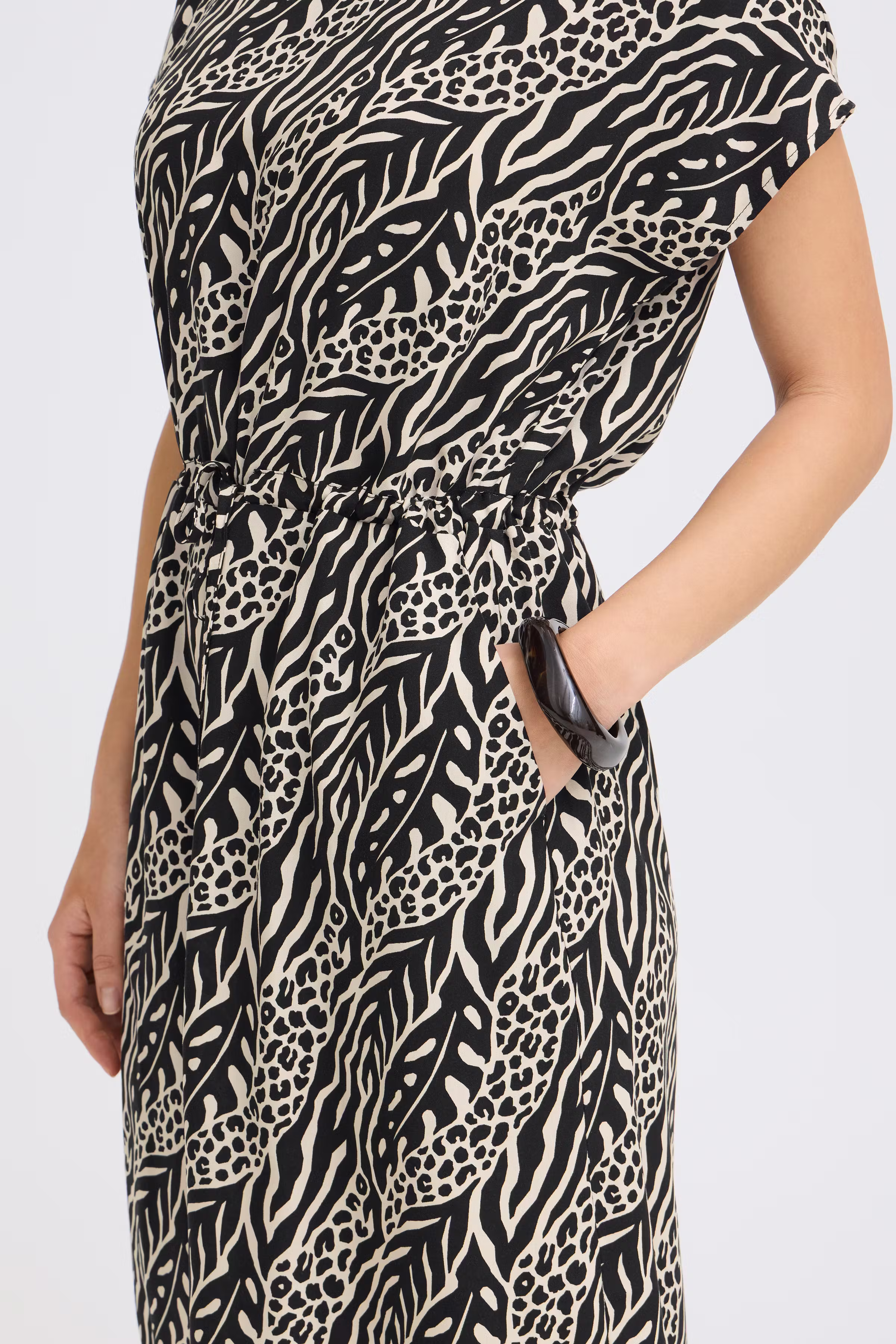 BYMMJOELLA Kleid LOOKBOOK DETAIL 20811226-900006691