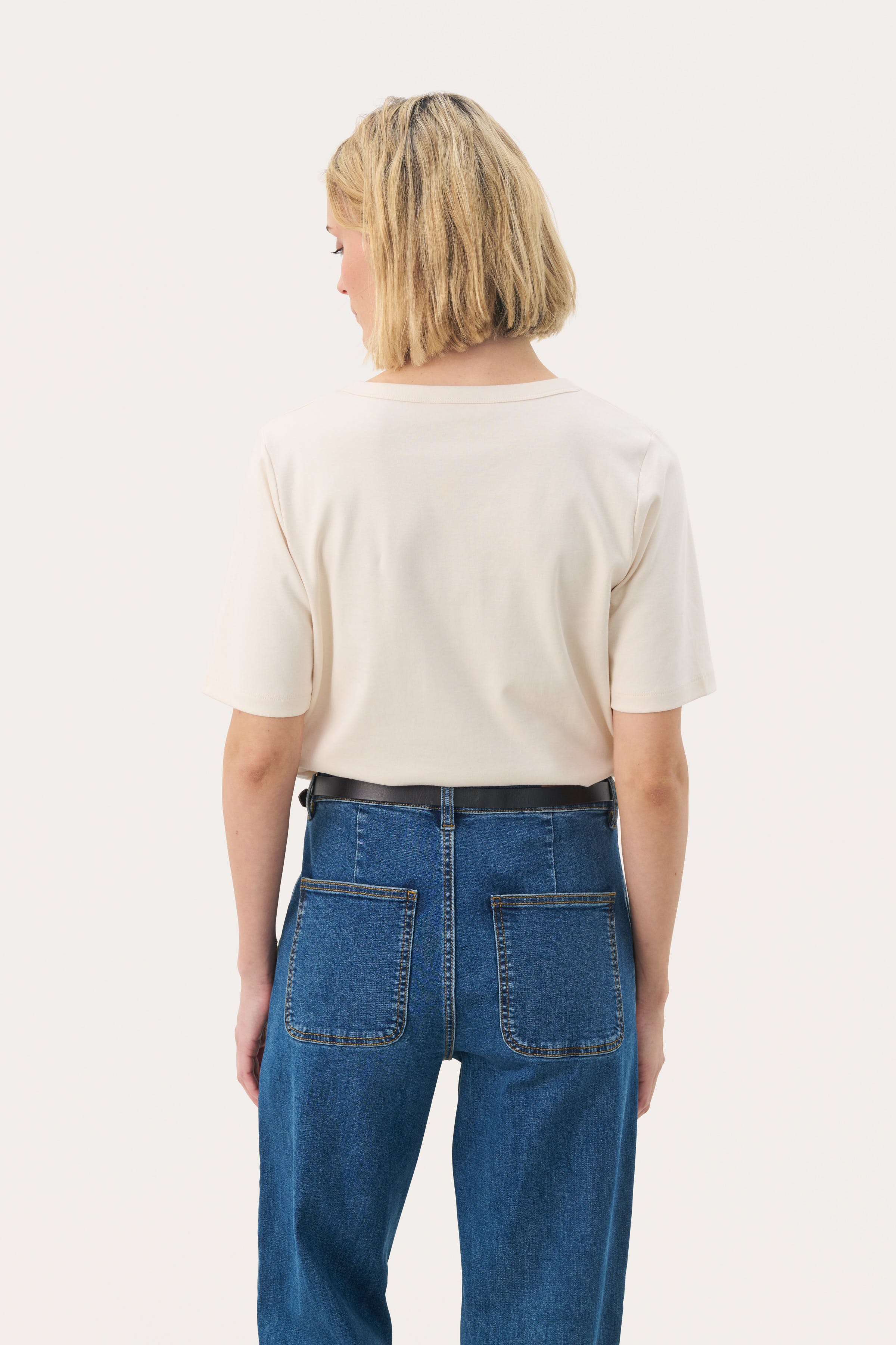 RatansaPW T-shirt LOOKBOOK BACK 30309871-120304