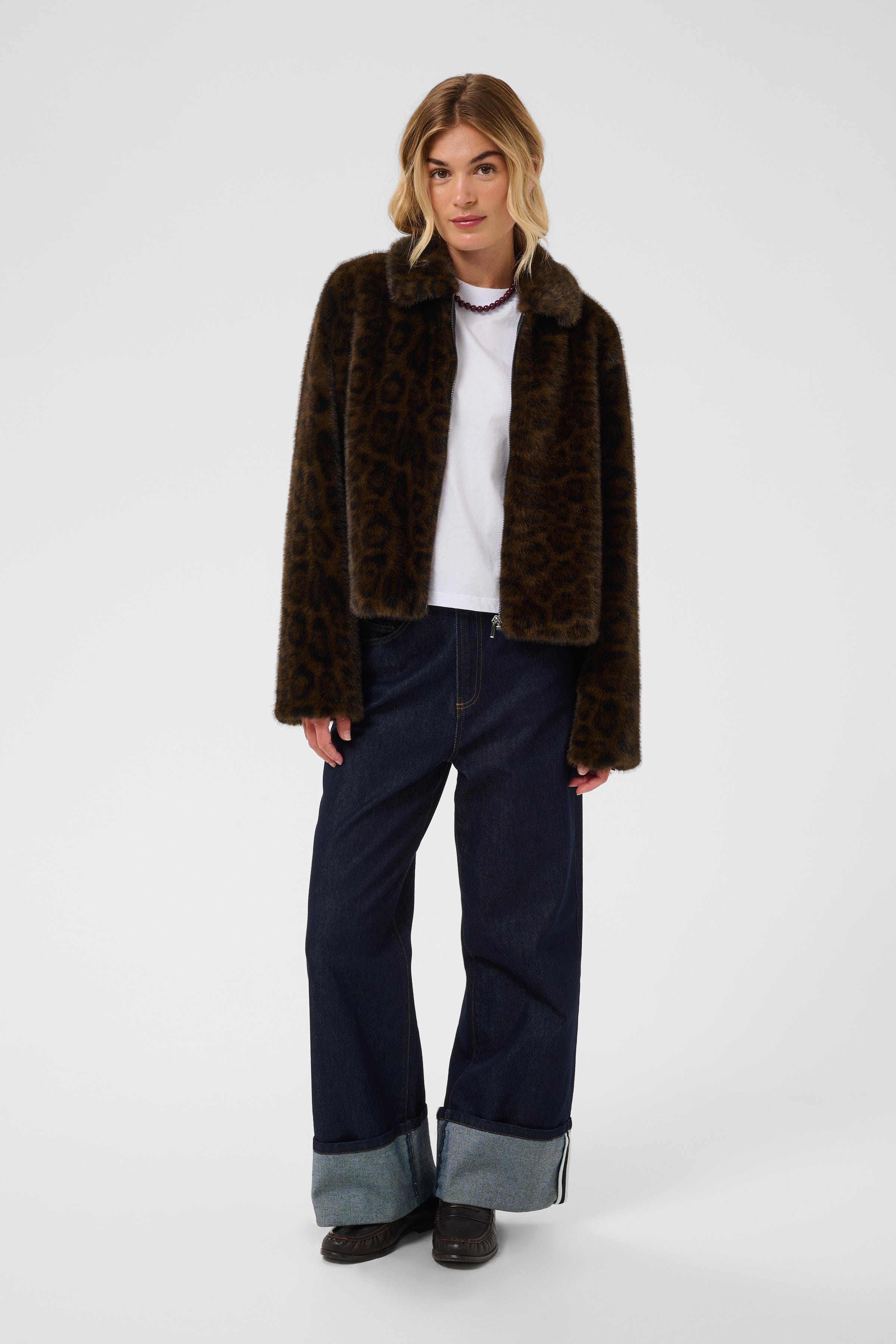 TalineSZ Ytterplagg LOOKBOOK FRONT 30515776-305632