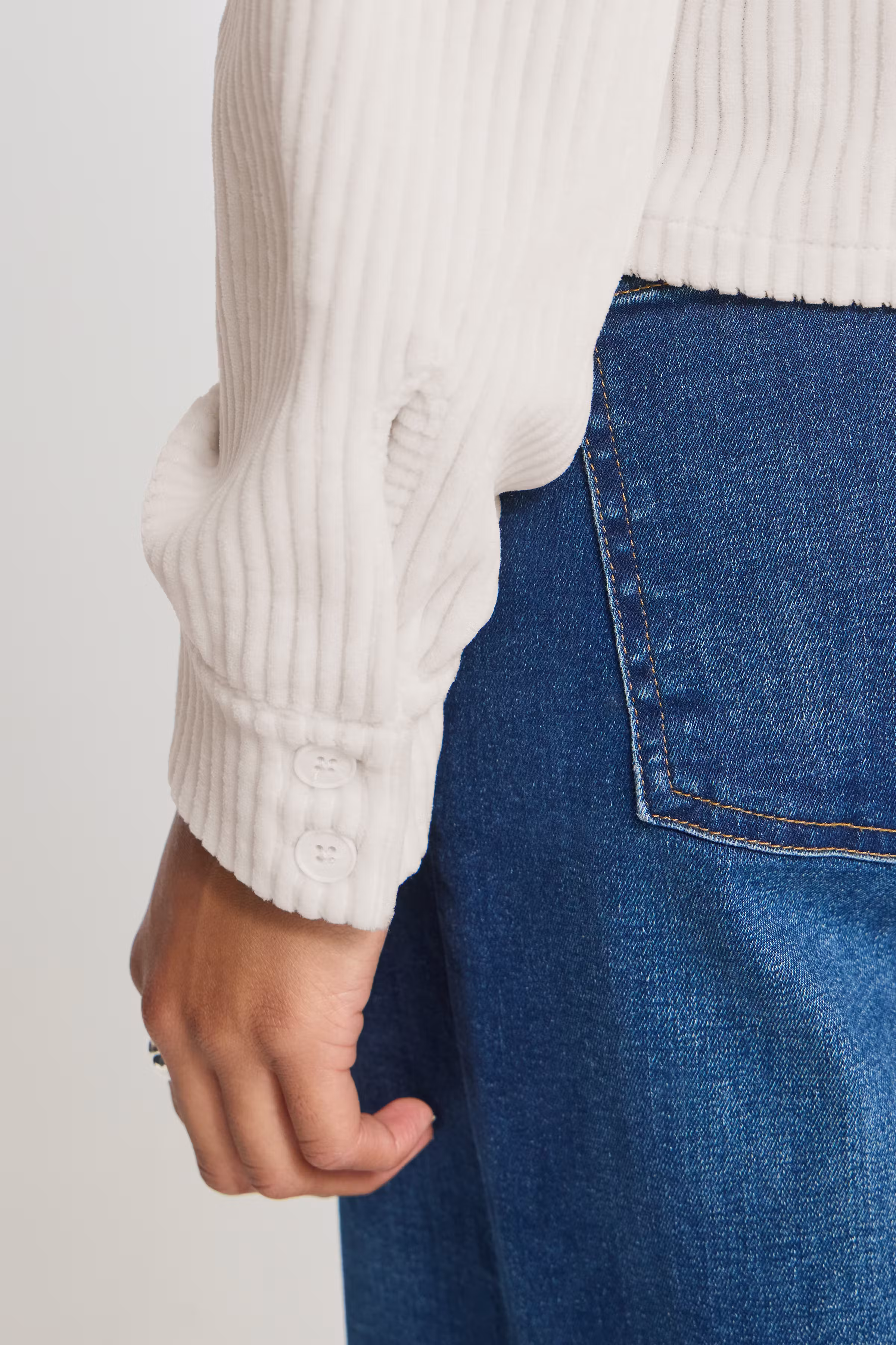 IHTAMARY Skjorte LOOKBOOK DETAIL 20126372-130905