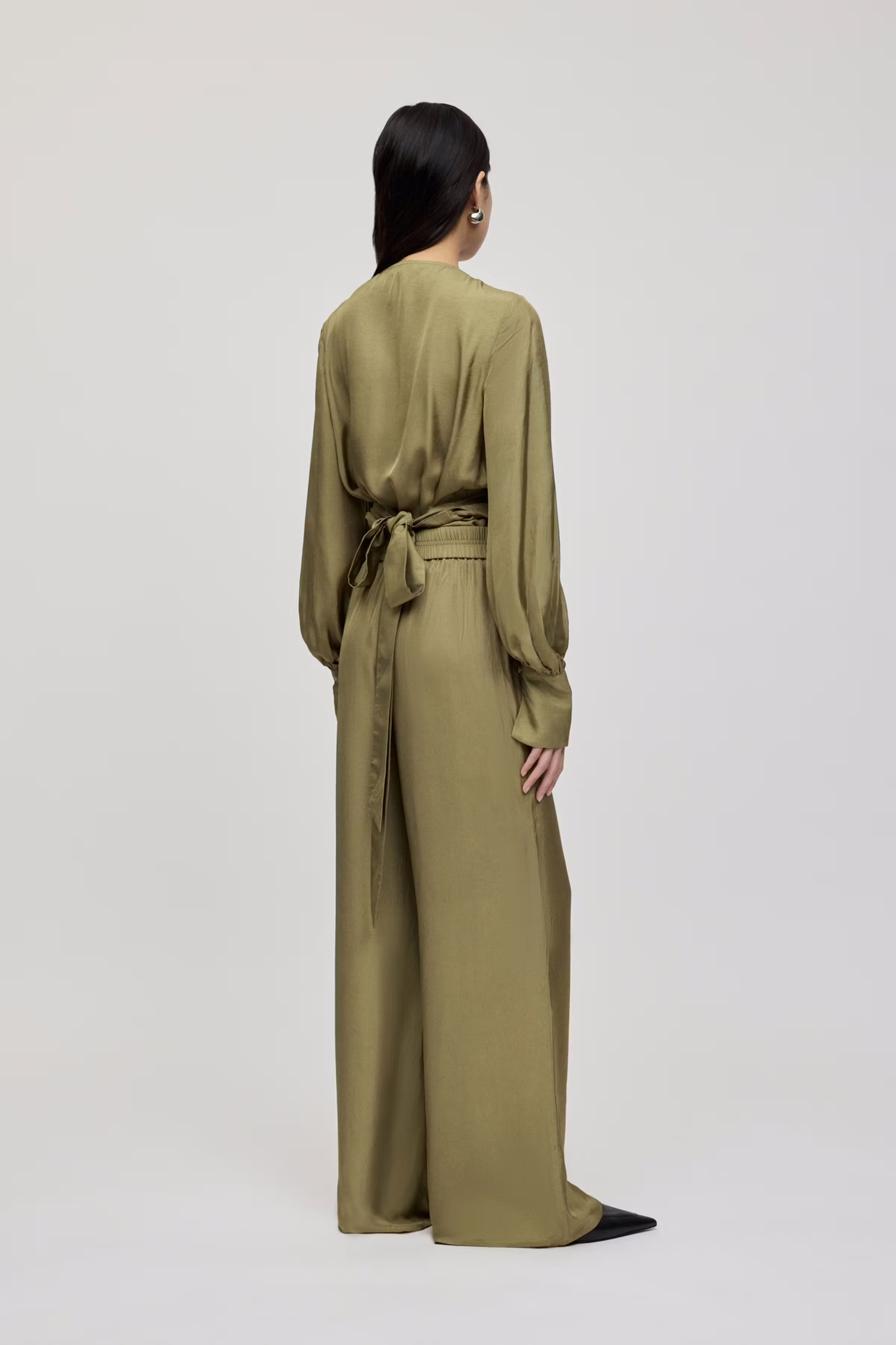 PIA Trousers LOOKBOOK BACK 30600614-GR553