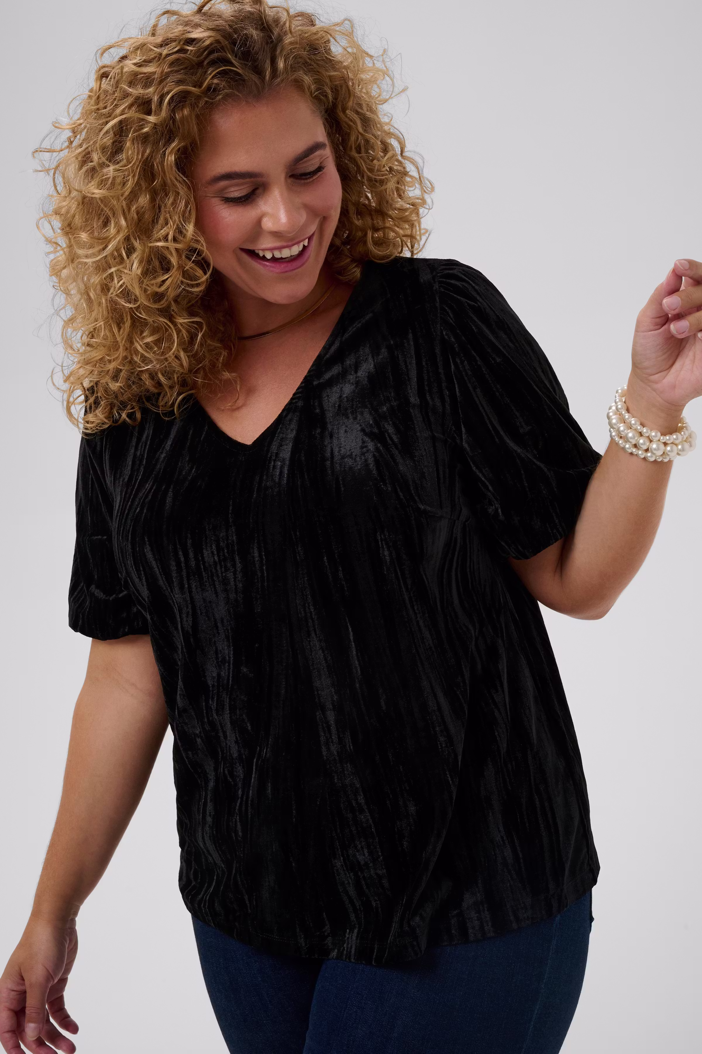 KCeliva Velourbluse LOOKBOOK FRONT 10583804-100121