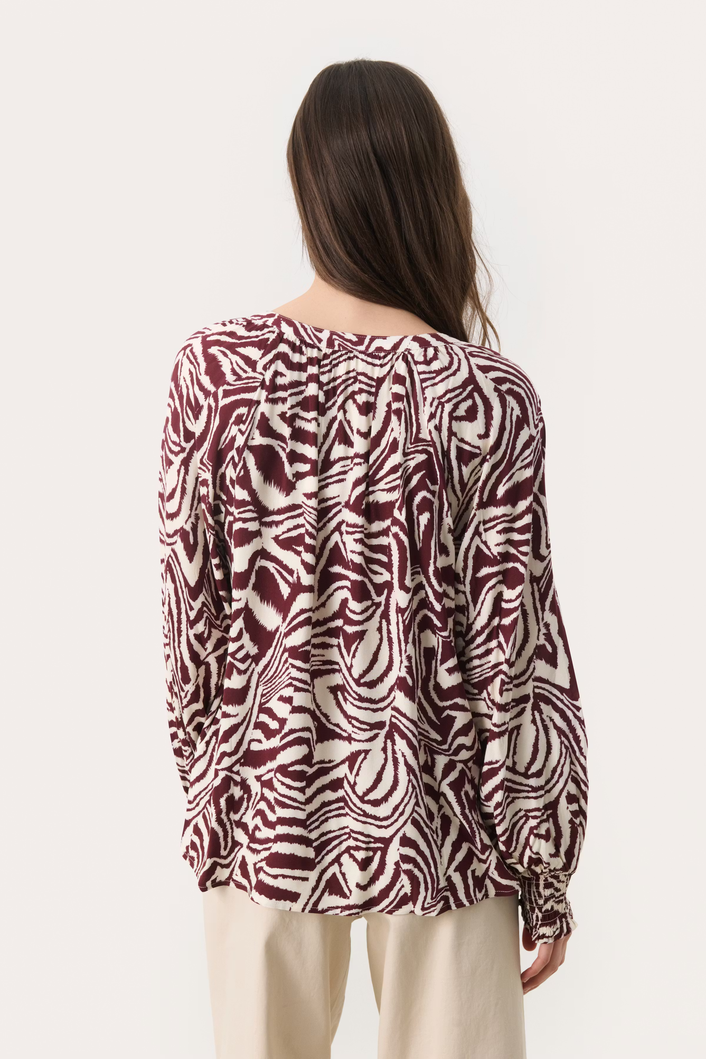 TenniePW Blouse LOOKBOOK BACK 30309550-304427