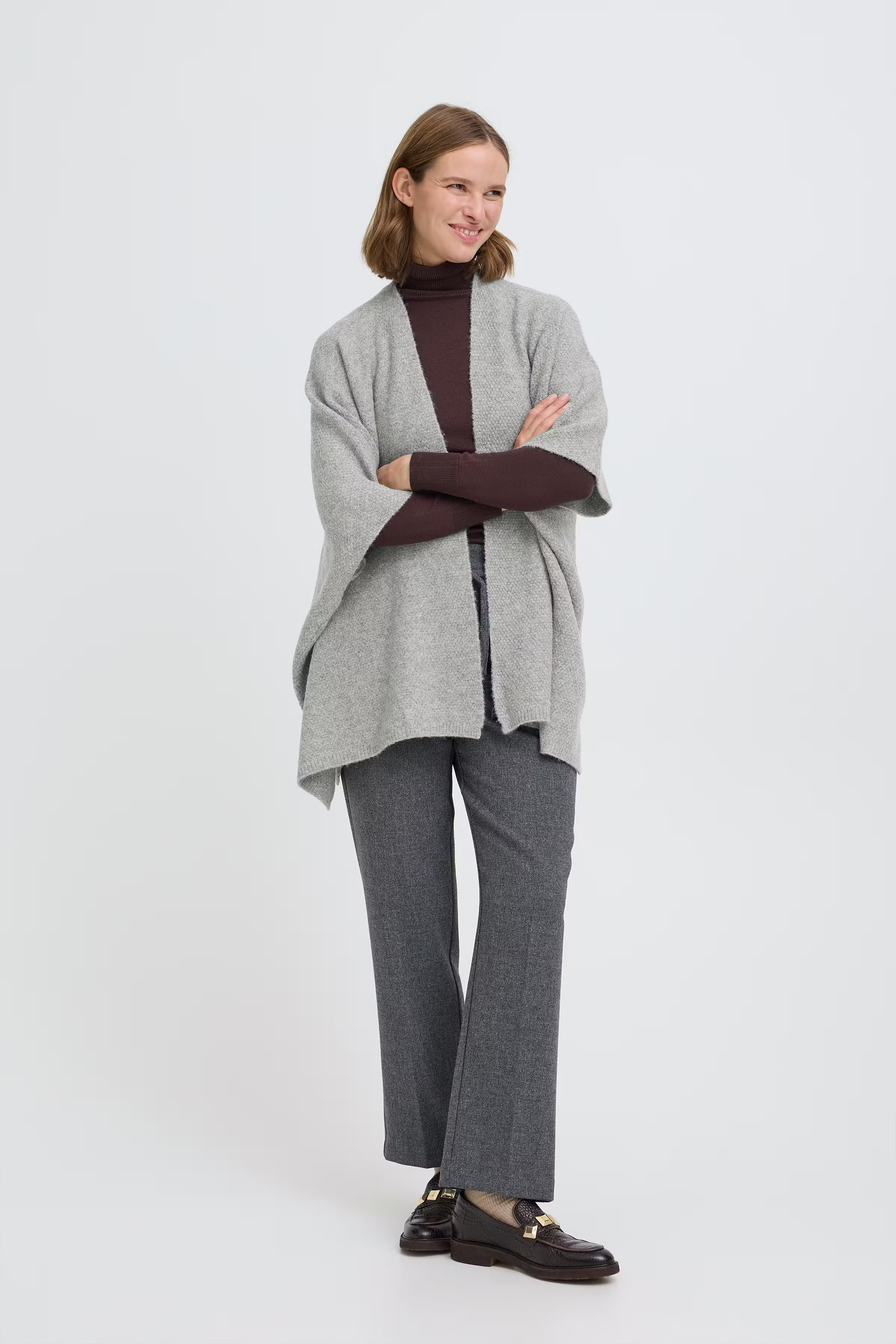 BYVILKO Kappe LOOKBOOK FRONT 20817254-200455