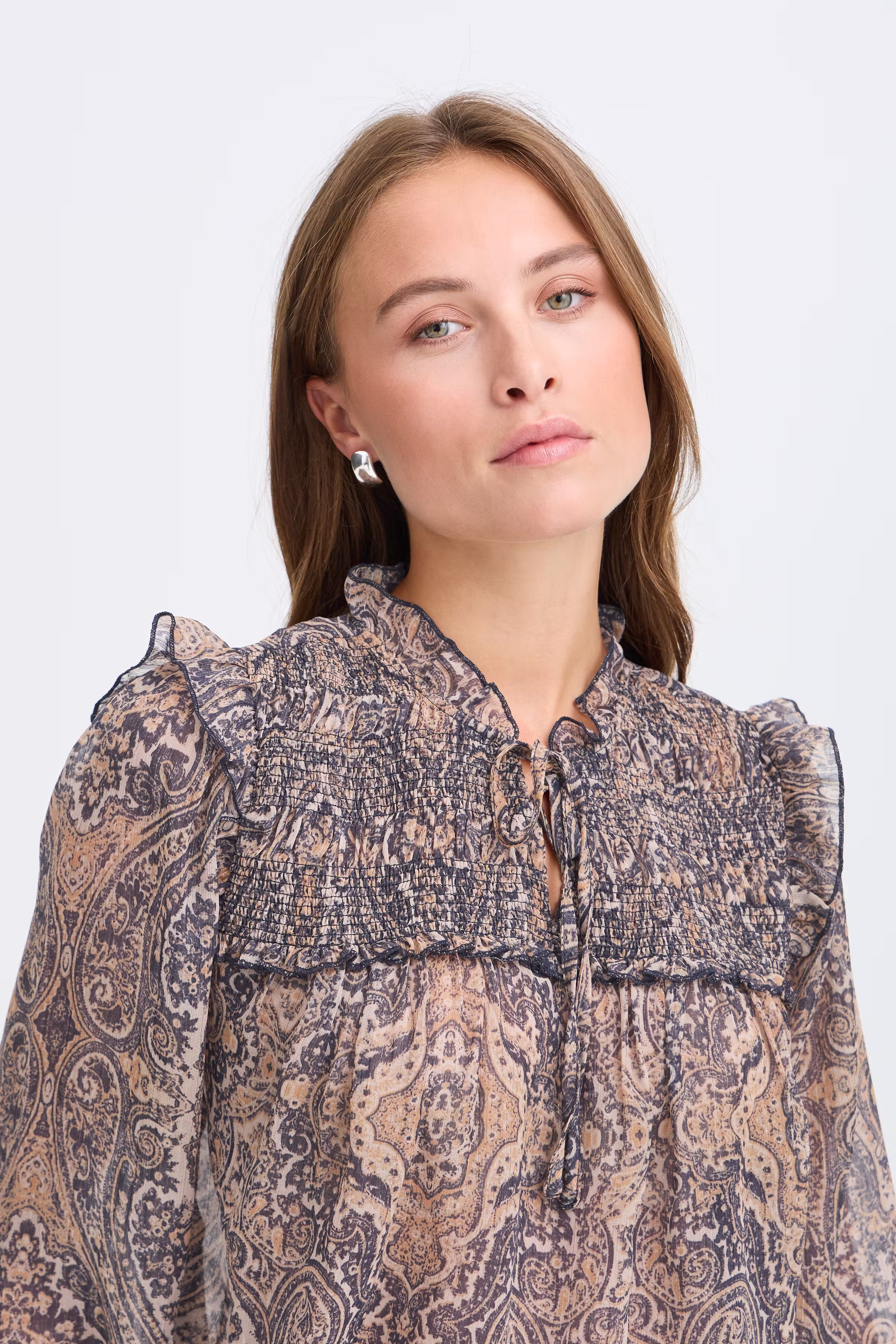 BYXGALIA Skjorte LOOKBOOK DETAIL 20820364-900019616