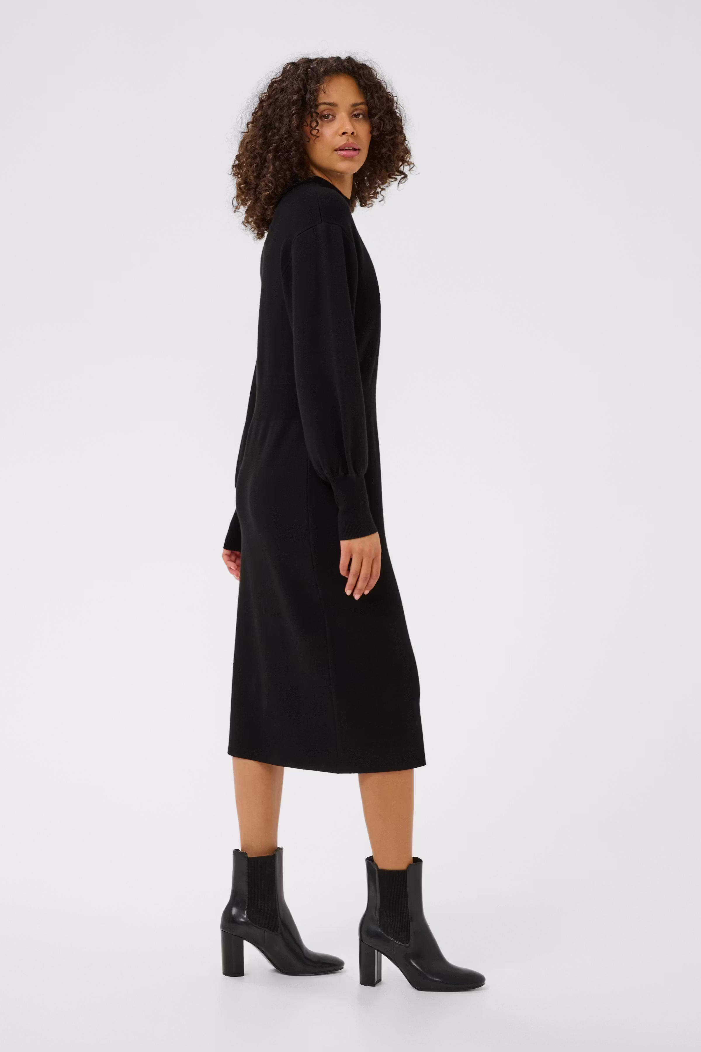 KAmarina Dress LOOKBOOK BACK 10511394-100121