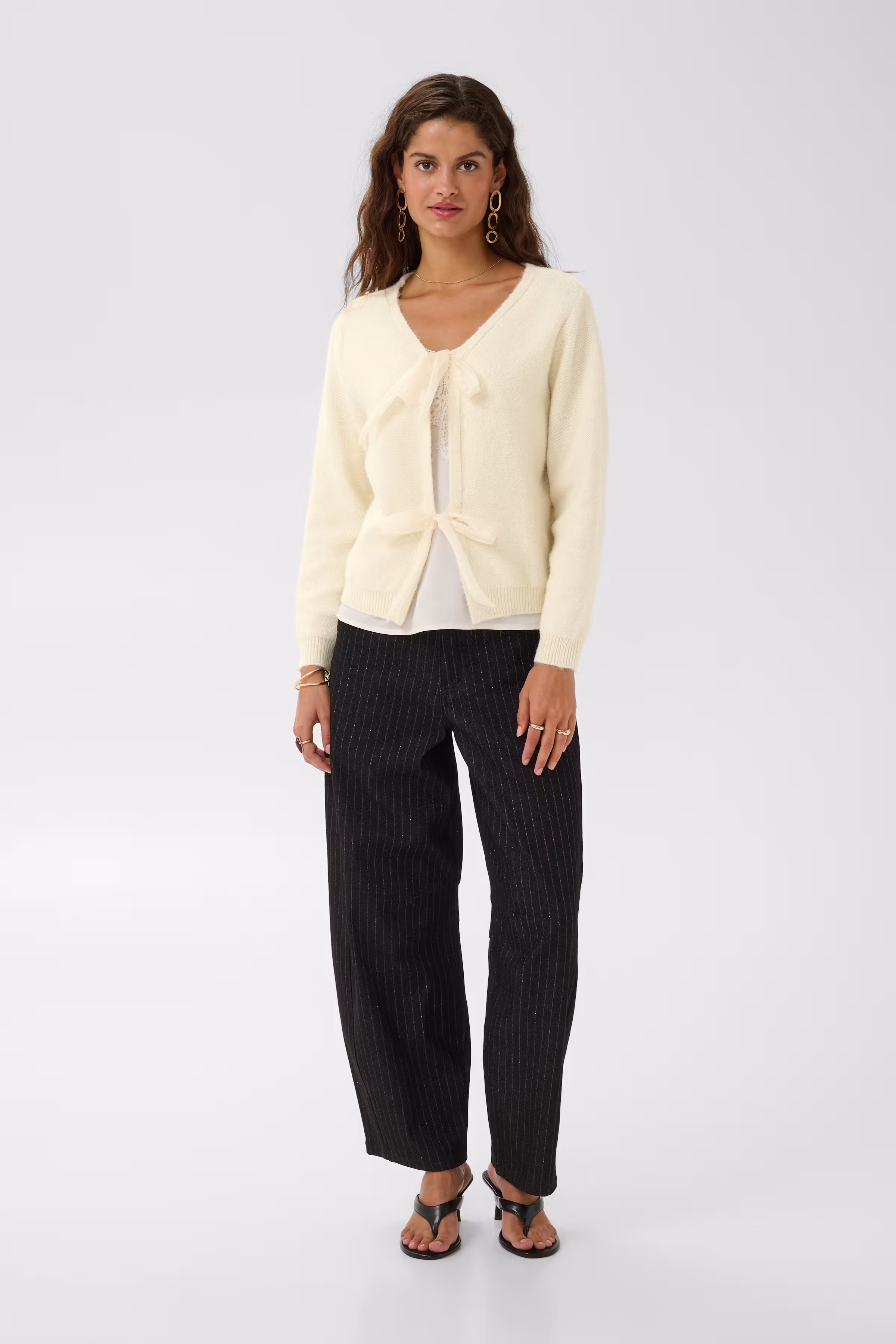 CRBulp Cardigan LOOKBOOK FRONT 10615650-110701