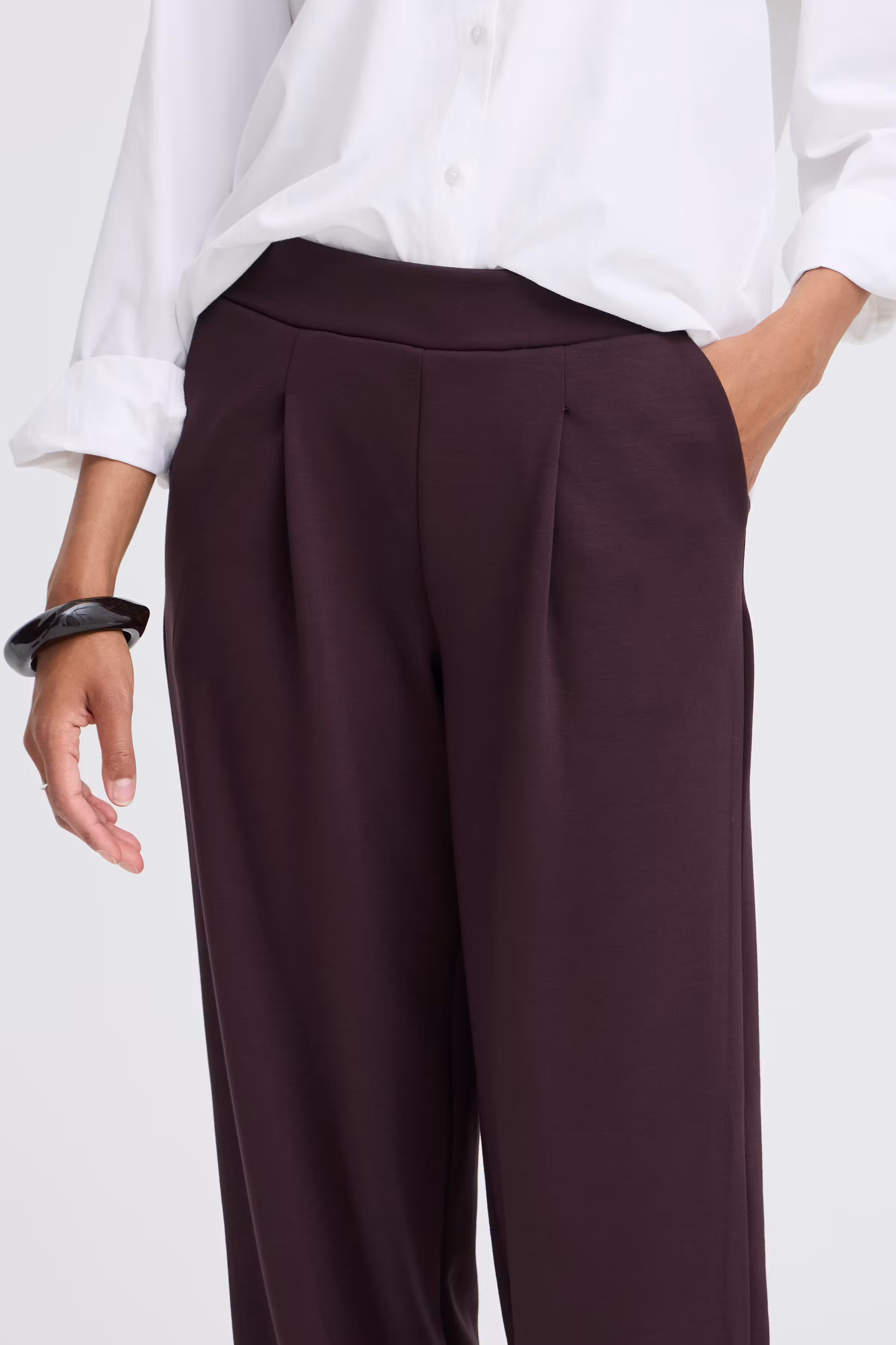 BYPUSTI Trousers LOOKBOOK DETAIL 20819666-191619