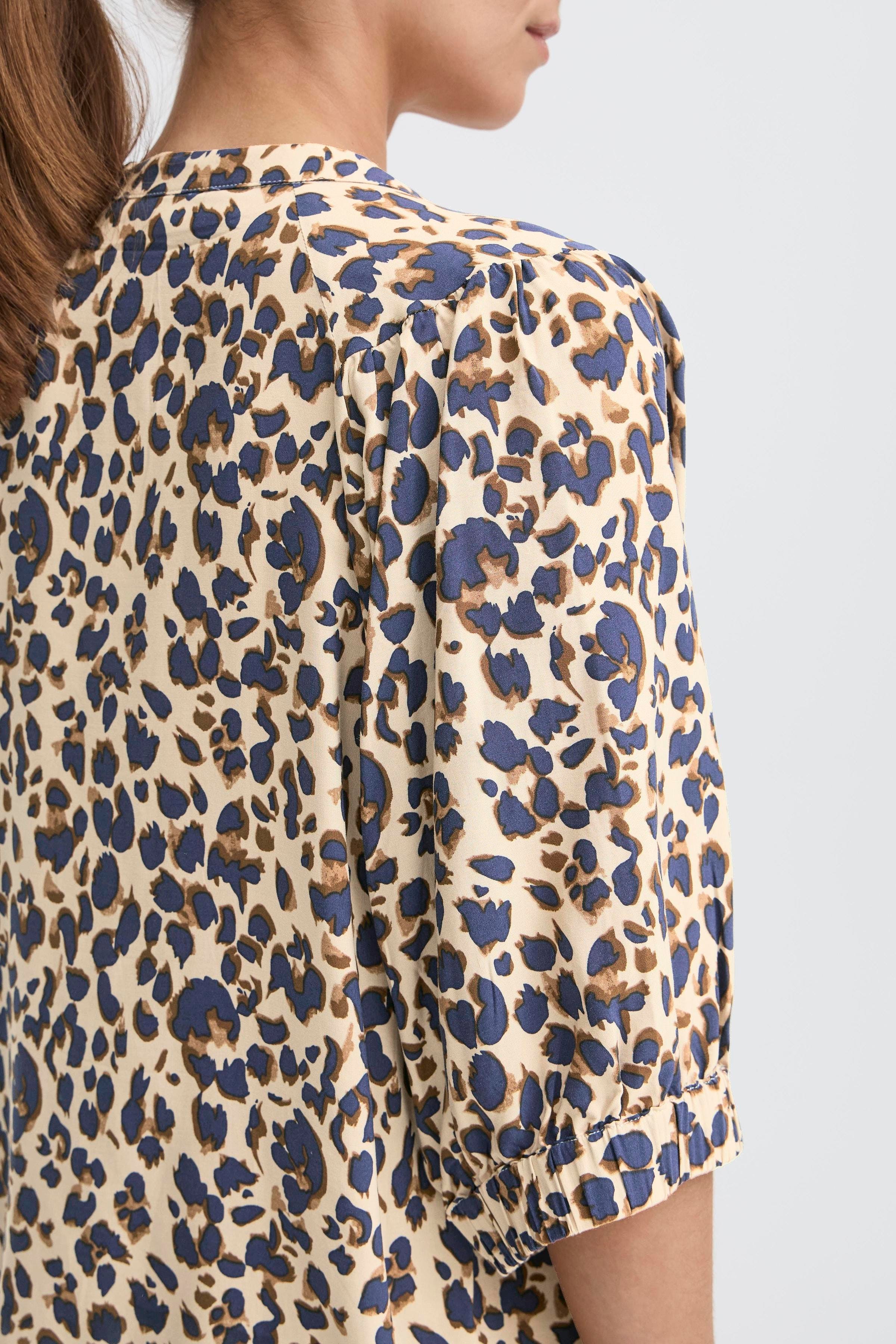 PZGLORIA Bluse LOOKBOOK DETAIL 50208948-202010