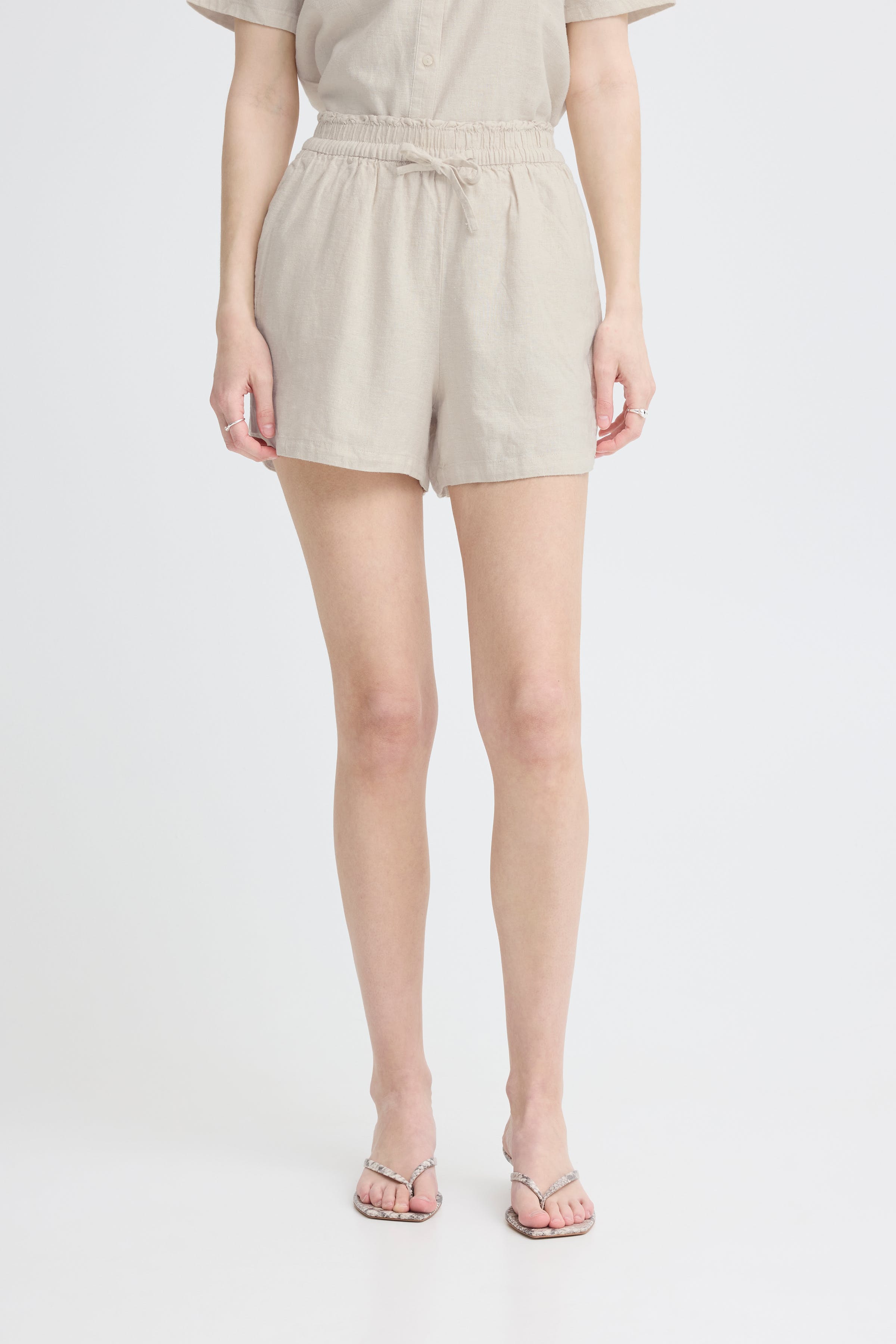 IHLINNO Shorts LOOKBOOK FRONT 20125600-204424