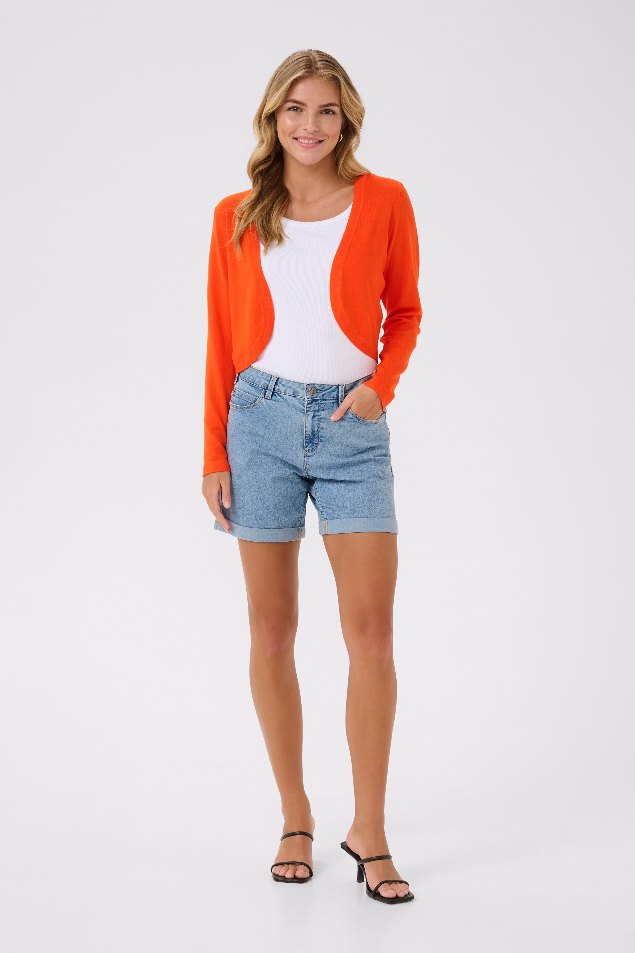 KAAstrid Bolero LOOKBOOK FRONT 500020-171558